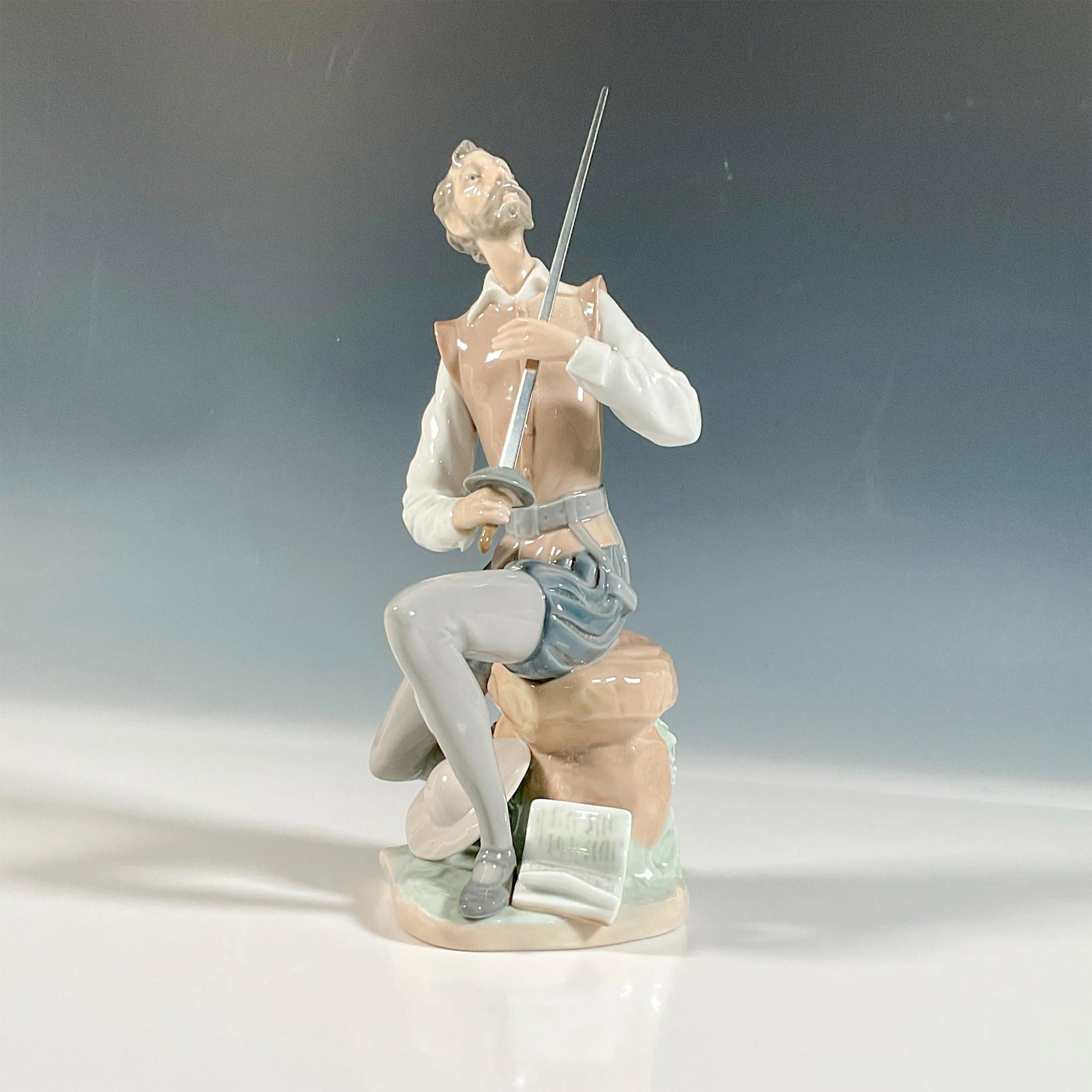 Oration 1005357 - Lladro Porcelain Figurine - Image 2 of 4
