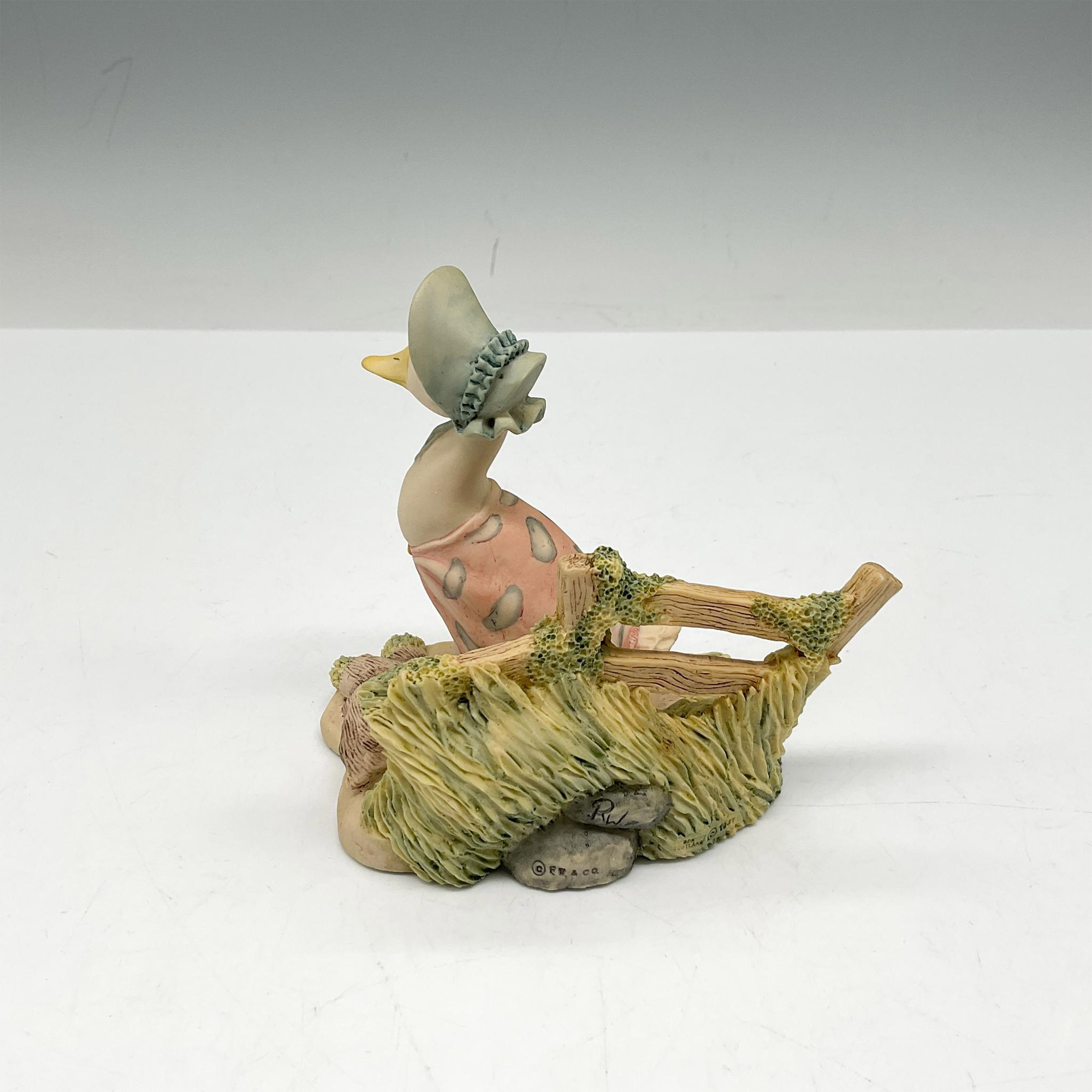 Vintage Beatrix Potter Figurine, Jemima Puddleduck Sets Off - Image 2 of 3
