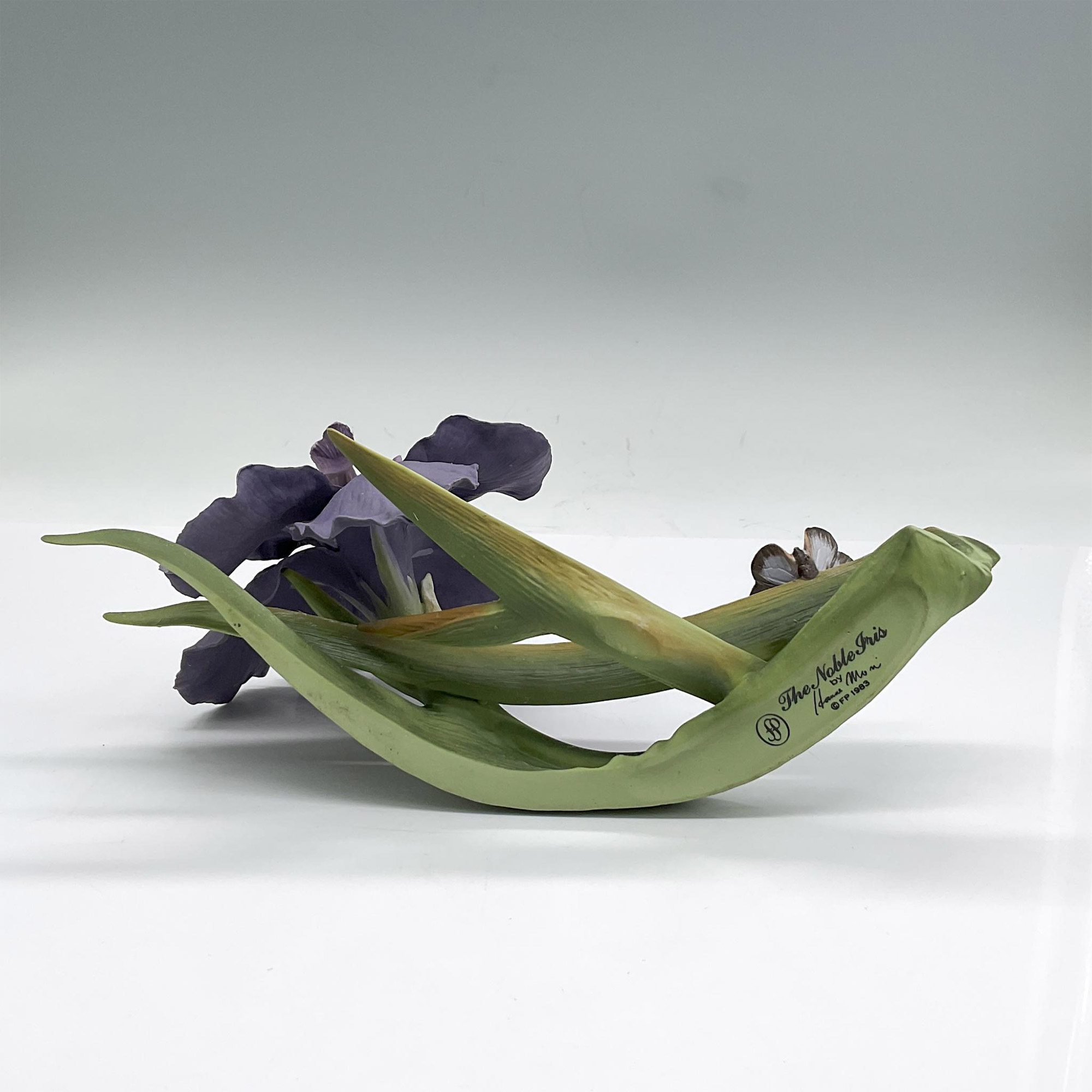 Franklin Mint Hanae Mori Figure, The Noble Iris - Image 4 of 4