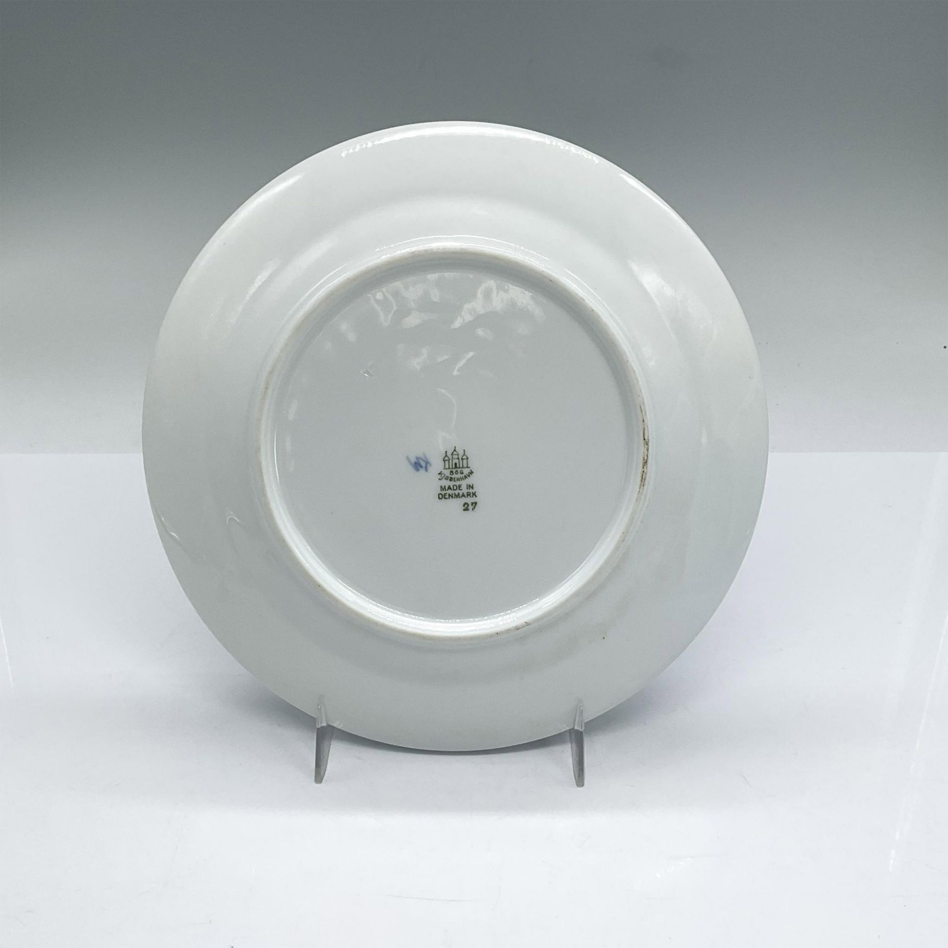 4pc Bing & Grondahl Porcelain Dishes, Christmas Rose - Image 5 of 7