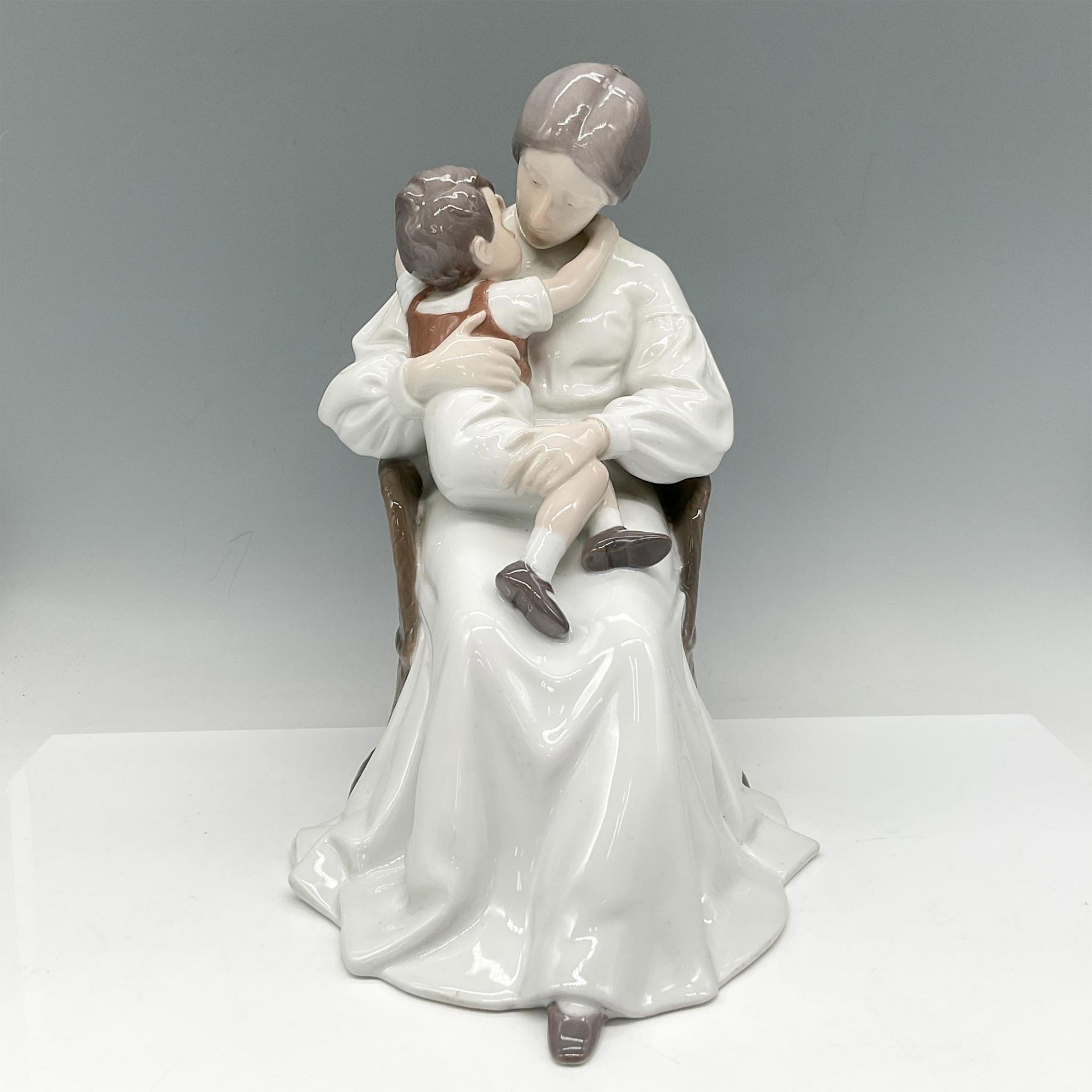 Bing & Grondahl Porcelain Figurine, Mother and Child