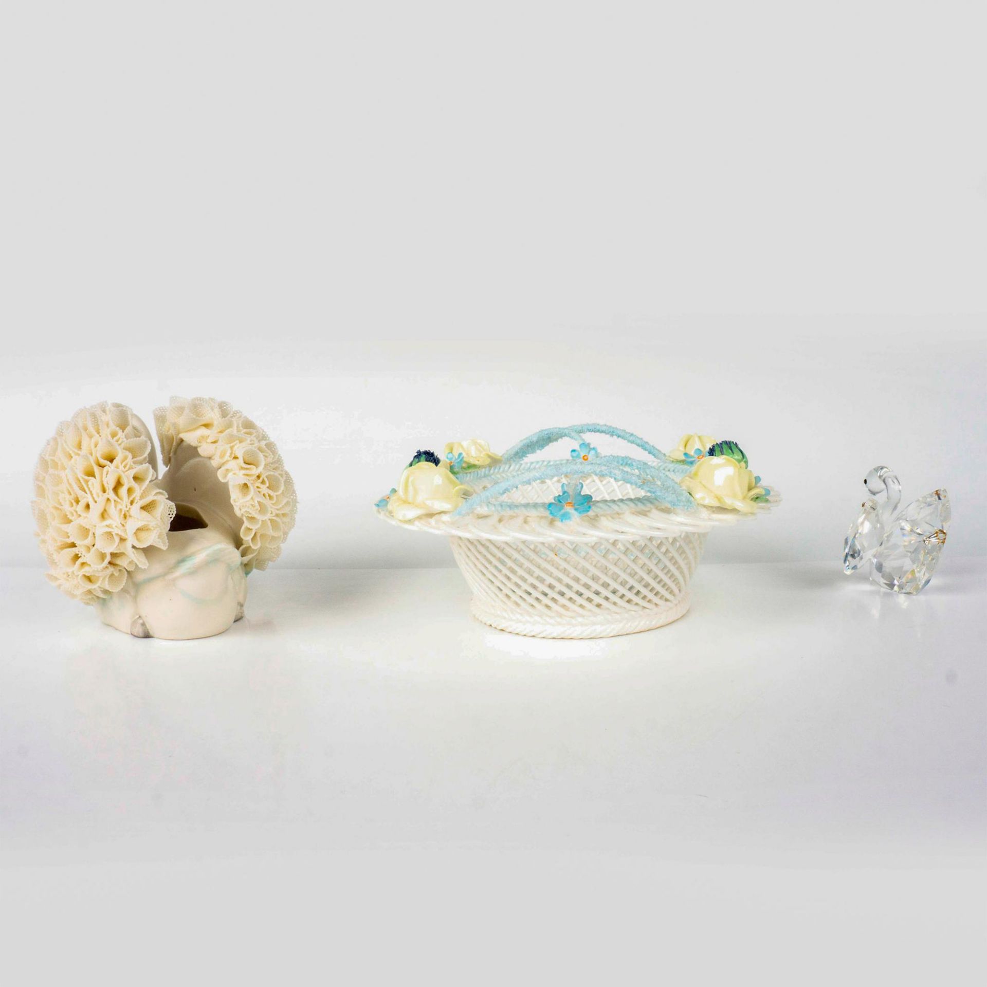 3pc Vintage Porcelain and Glass Decor - Image 2 of 3