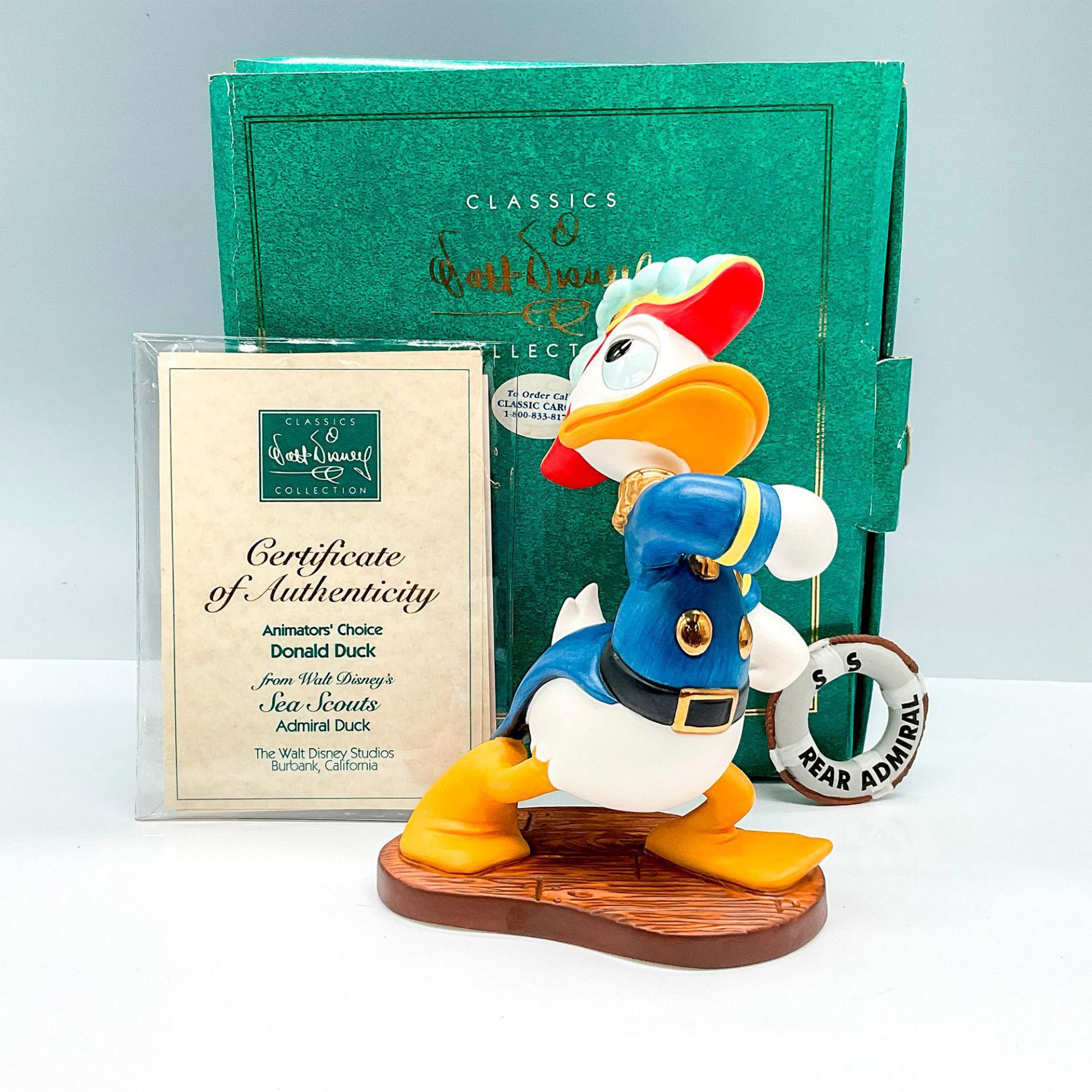 Walt Disney Classic Collection Figurine Donald Duck - Image 4 of 4