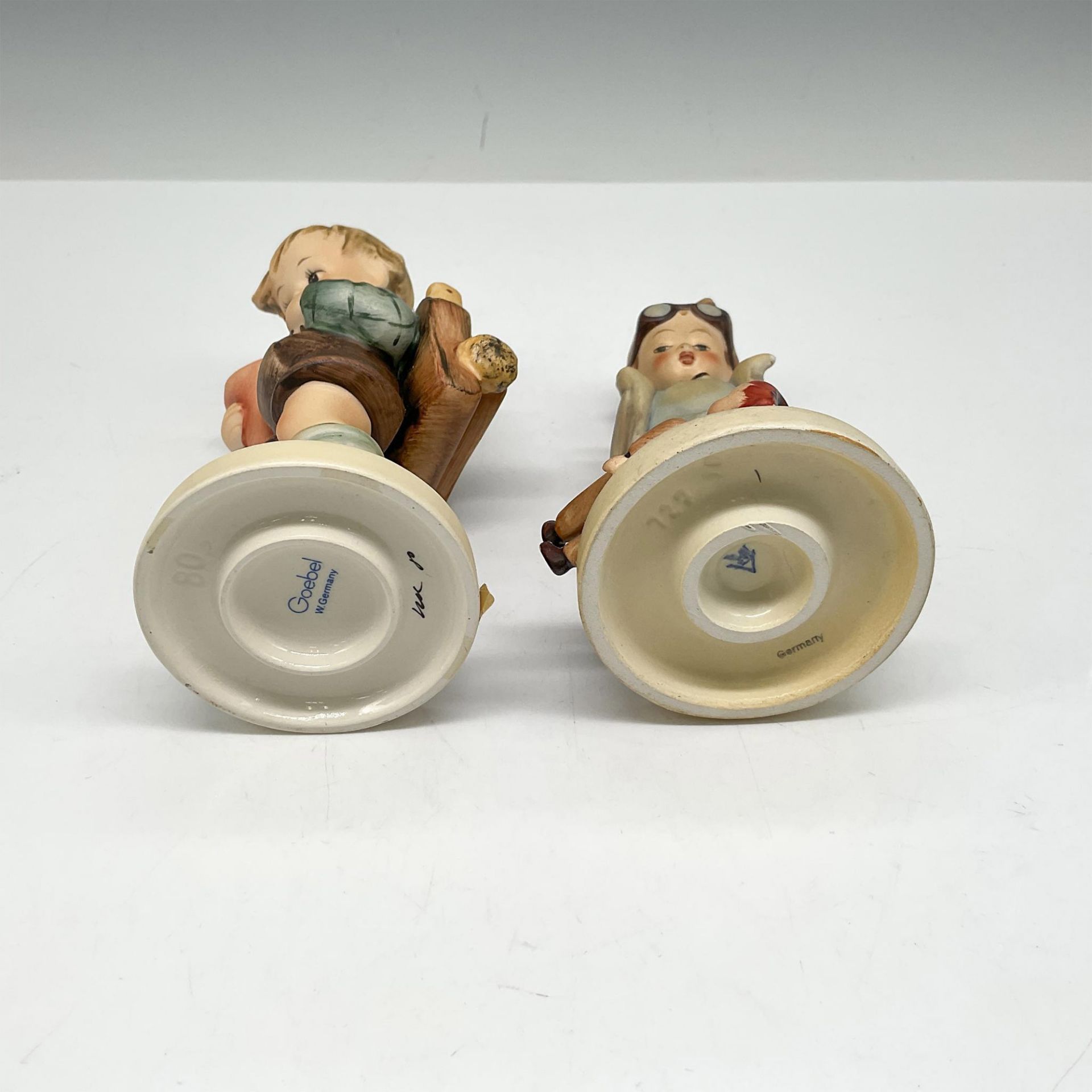 2pc Goebel Hummel Porcelain Figurines, Doctor + Scholar - Bild 3 aus 3