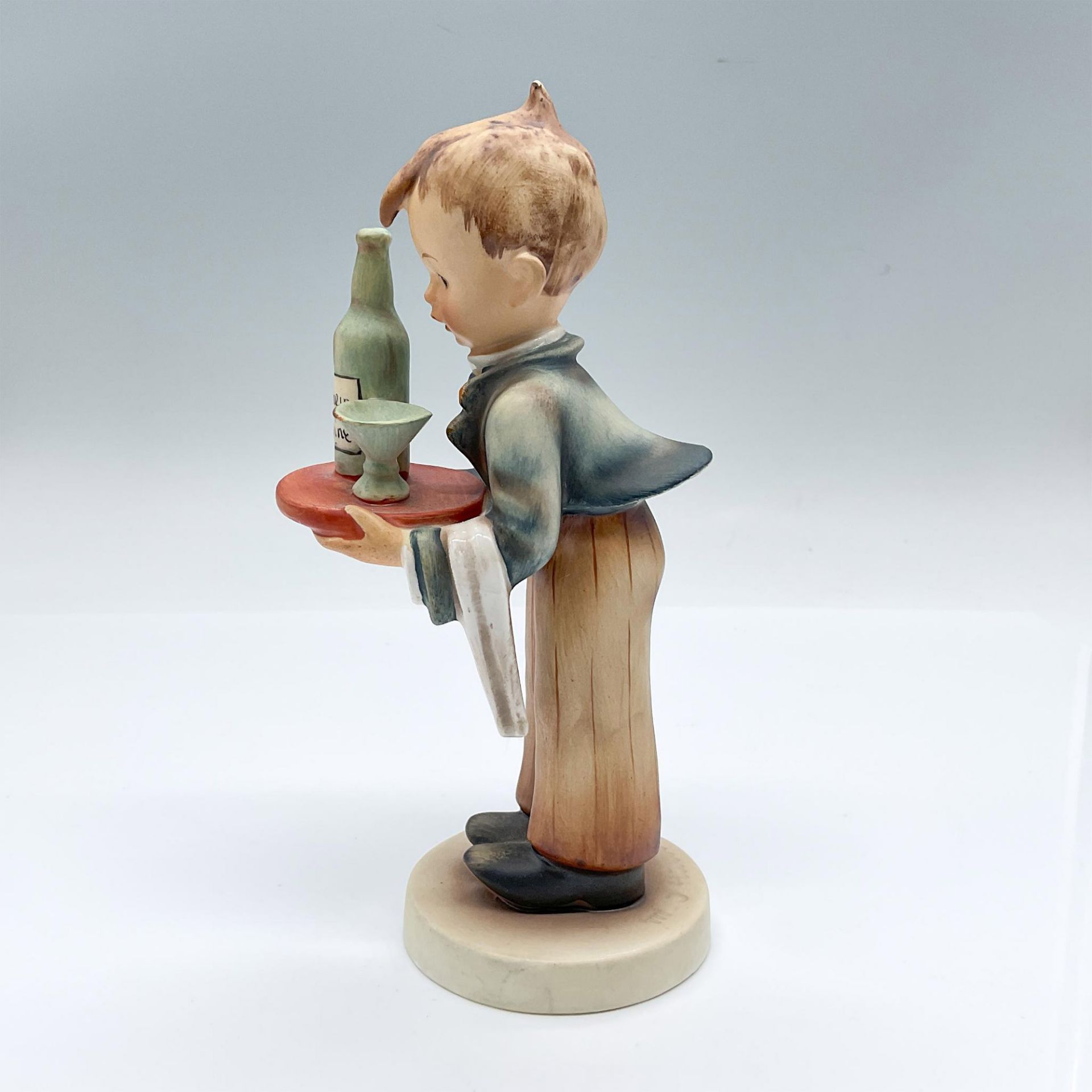 Goebel Hummel Porcelain Figurine, Waiter Boy - Bild 3 aus 4