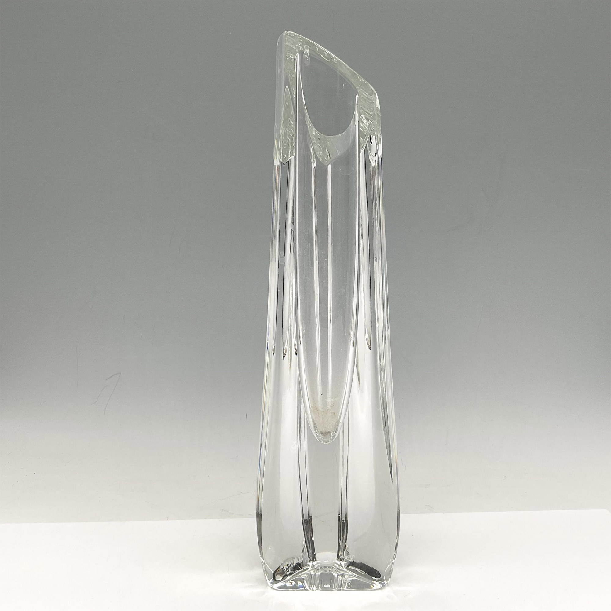 Baccarat Crystal Vase, Triangle Cut - Image 2 of 3