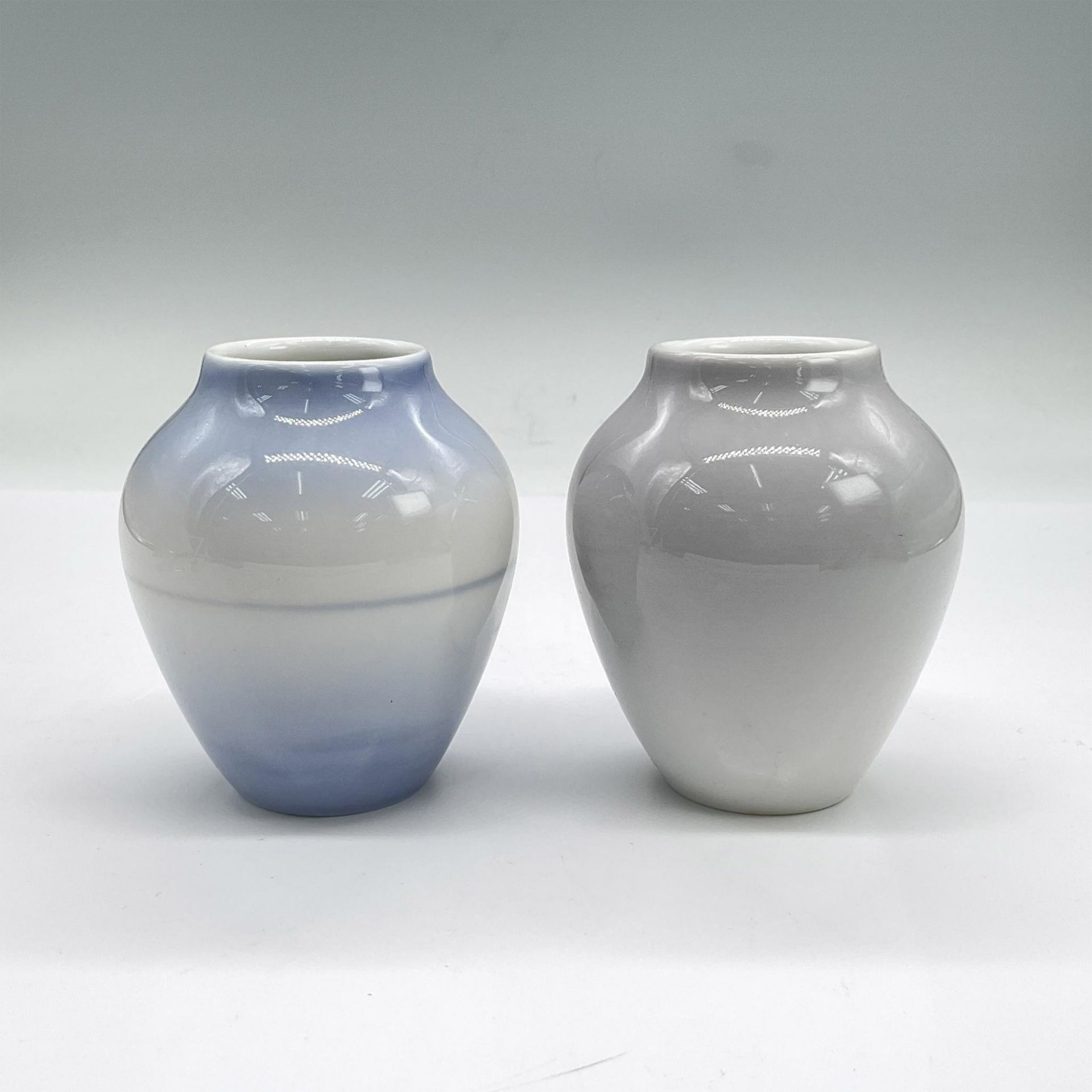 2pc Bing & Grondahl Mini Vases, Cherry Blossom + Lakeside - Image 2 of 3