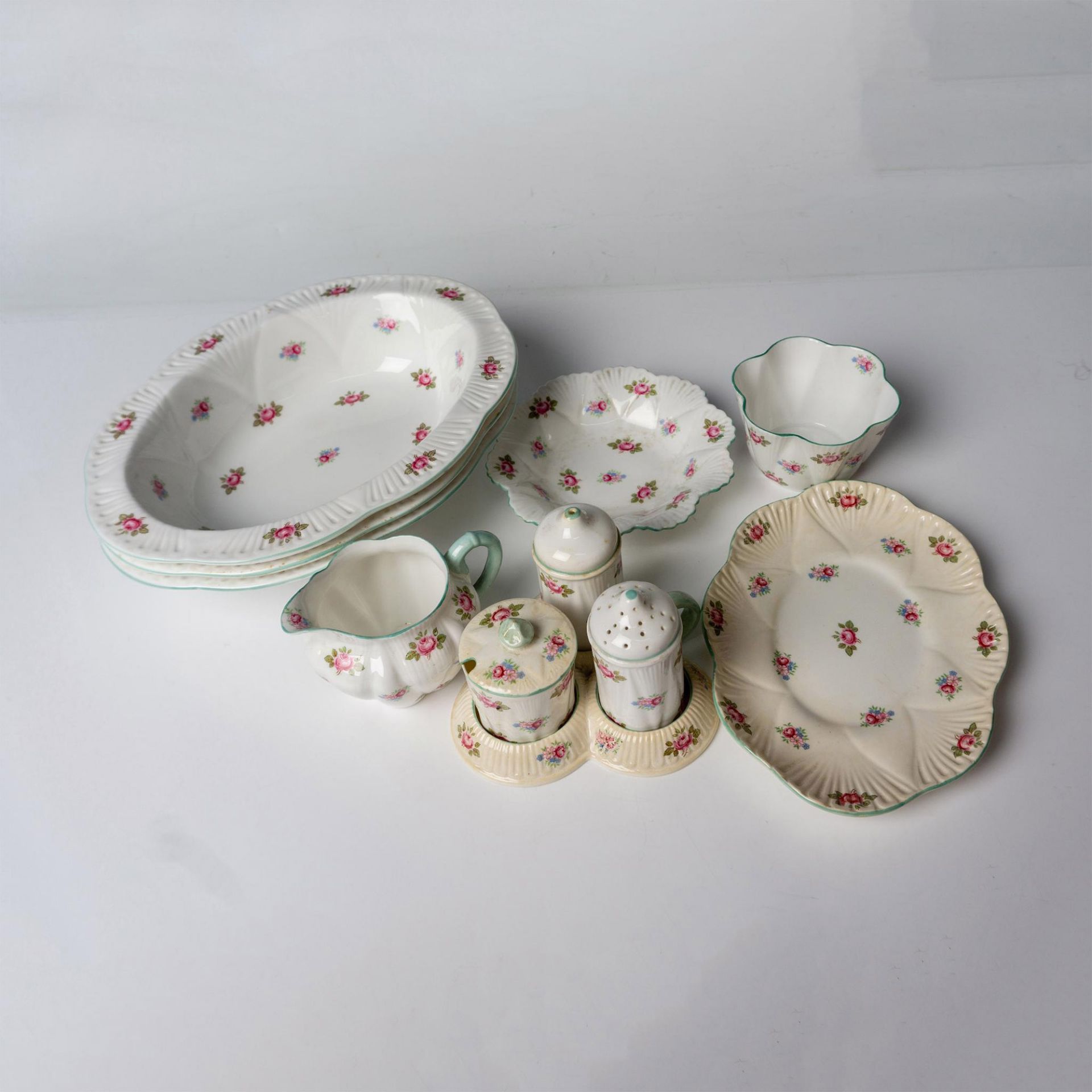 8pc Shelley Bone China Server Ware, Rosebud - Image 4 of 4