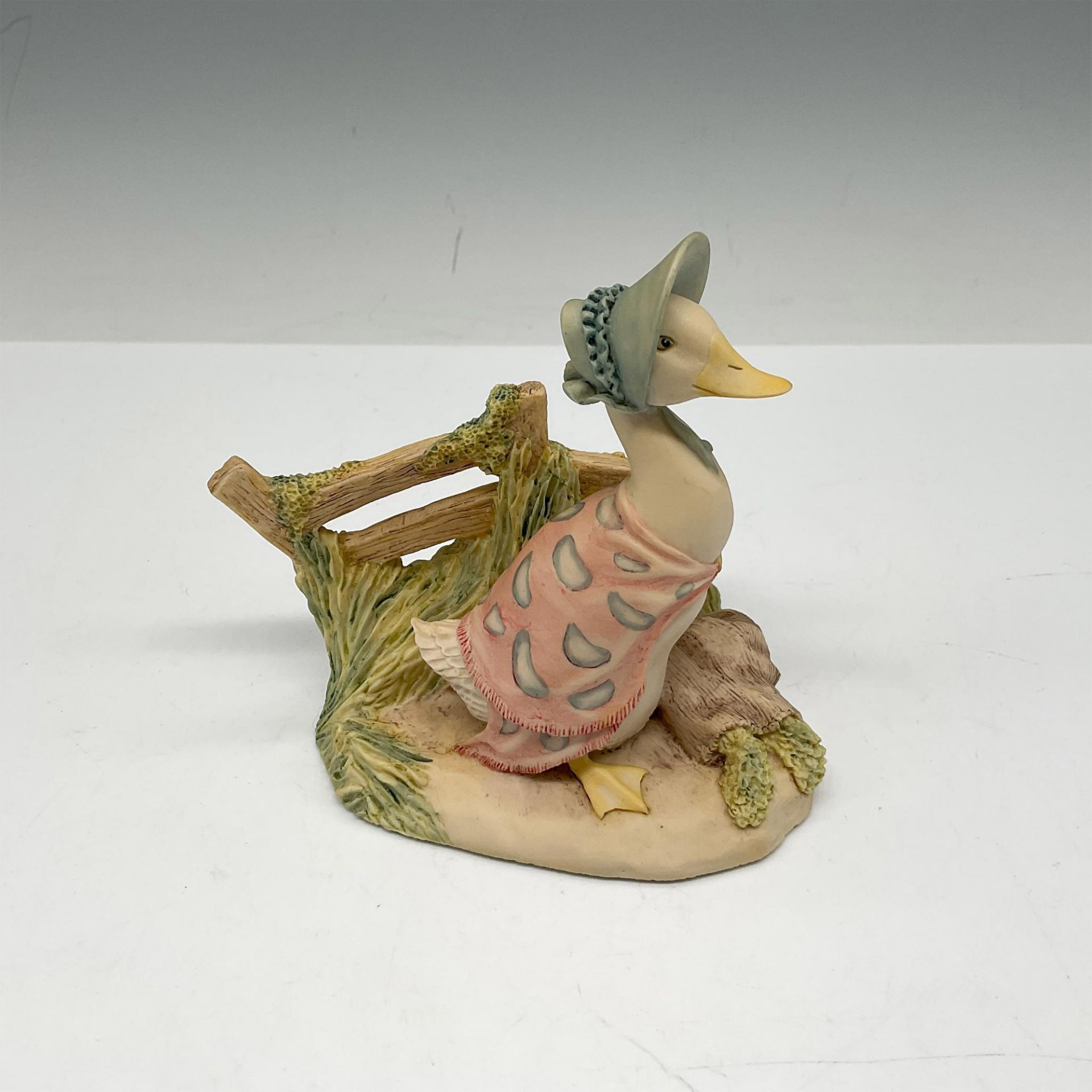 Vintage Beatrix Potter Figurine, Jemima Puddleduck Sets Off