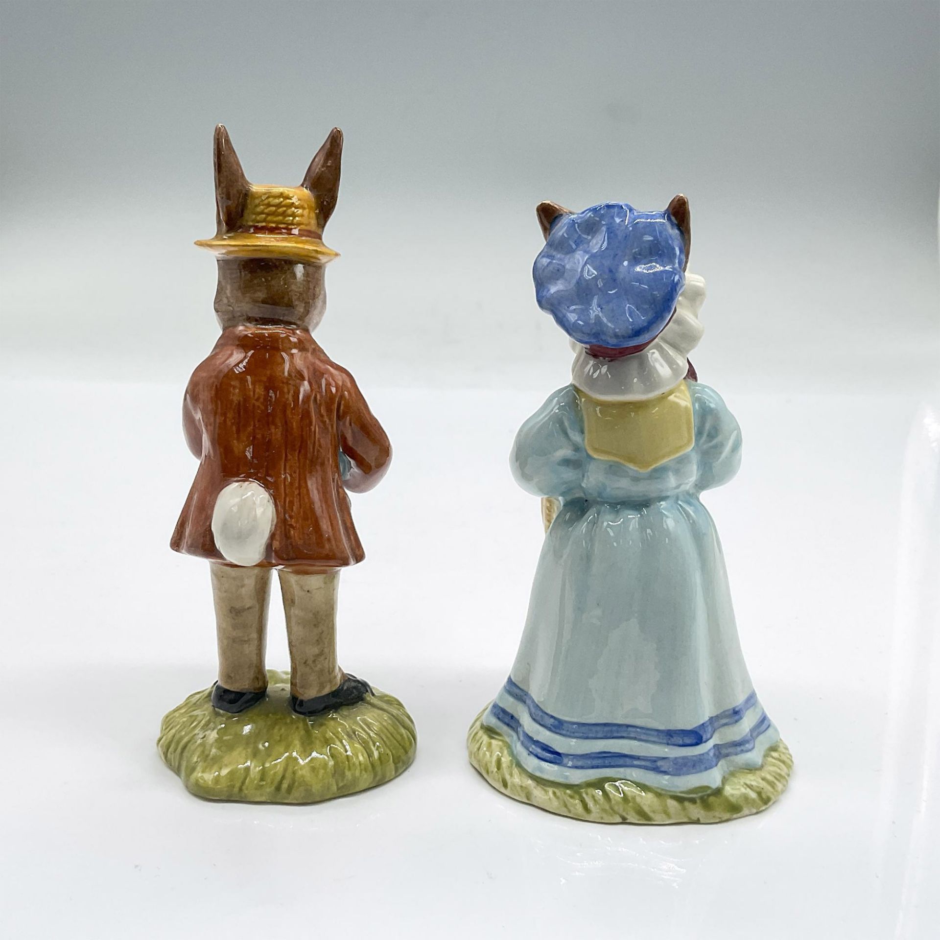 2pc Royal Doulton Mr + Mrs Bunnykins Figurines, Easter - Bild 2 aus 3