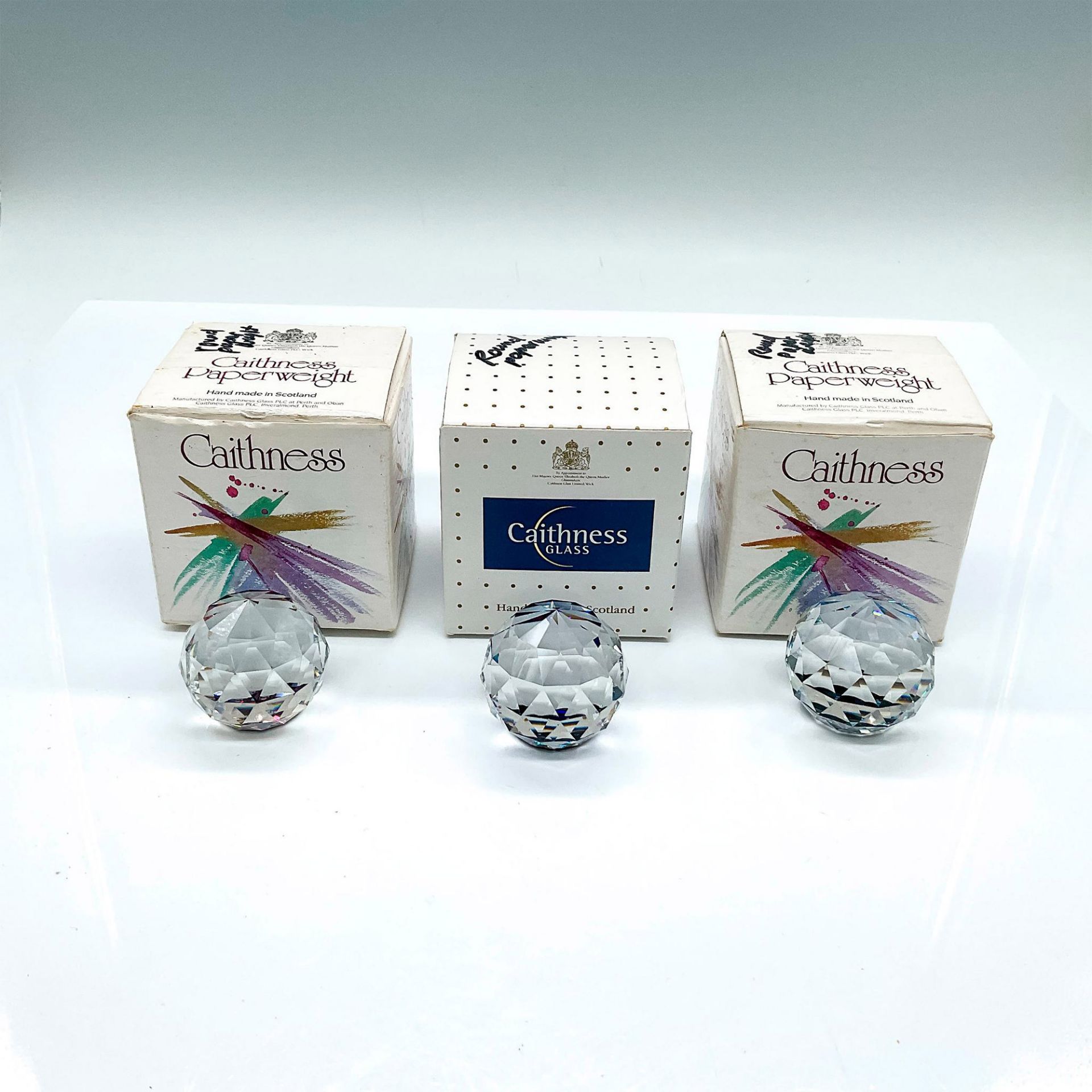 3pc Caithness Crystal Glass Paperweights - Bild 3 aus 3