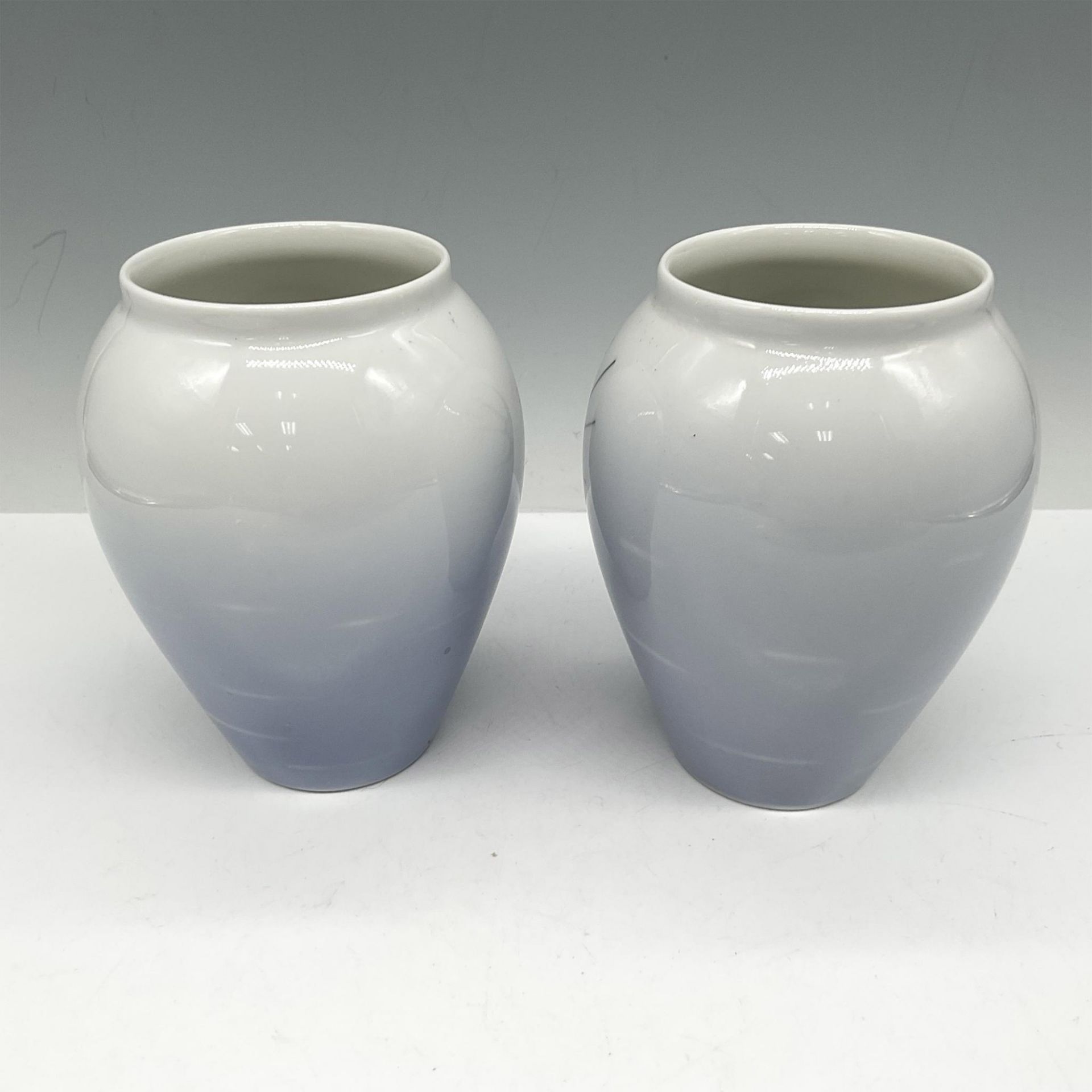Pair of Royal Copenhagen Porcelain Bud Vase, French Lily - Bild 2 aus 3