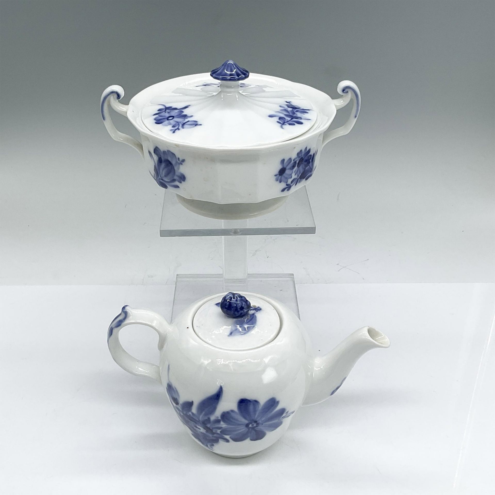 7pc Royal Copenhagen Tea Service, Teapots/Cups/Sugar/Pitcher - Image 6 of 13