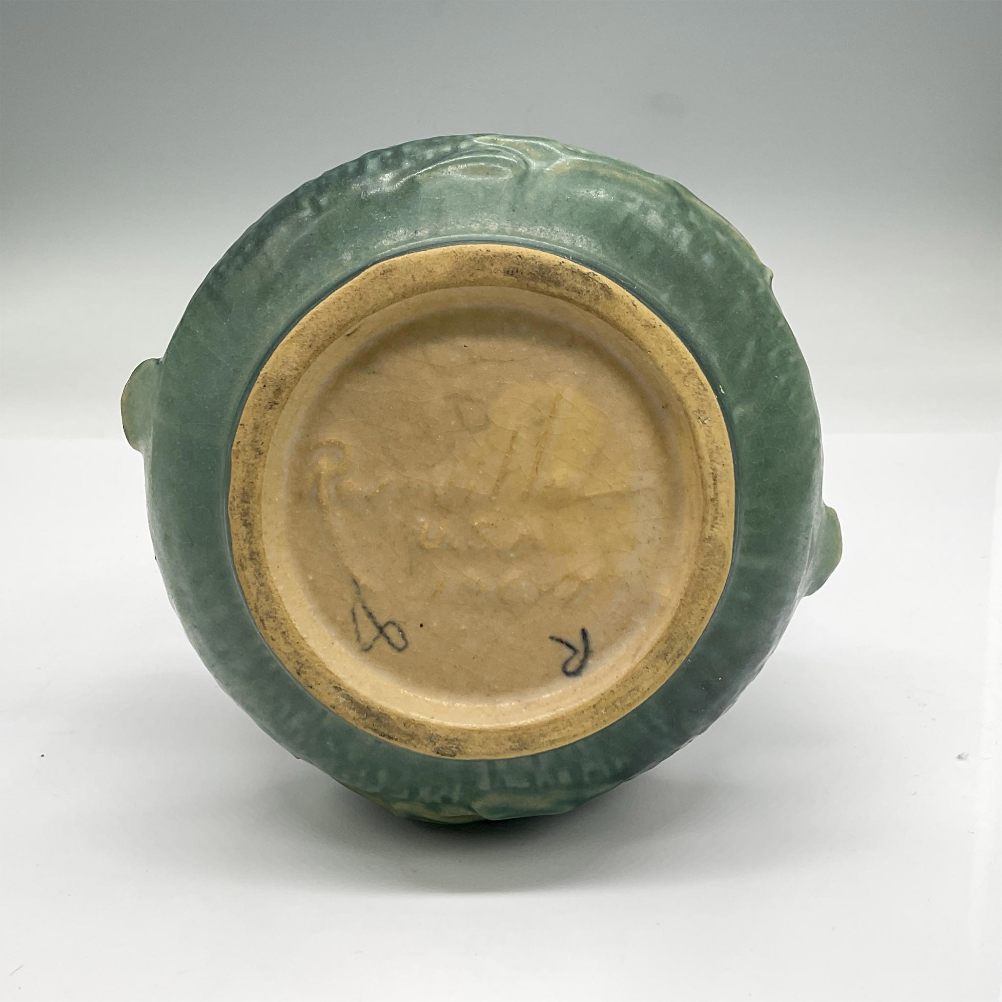 Roseville Pottery Cornucopia Vase, Clematis - Image 4 of 4