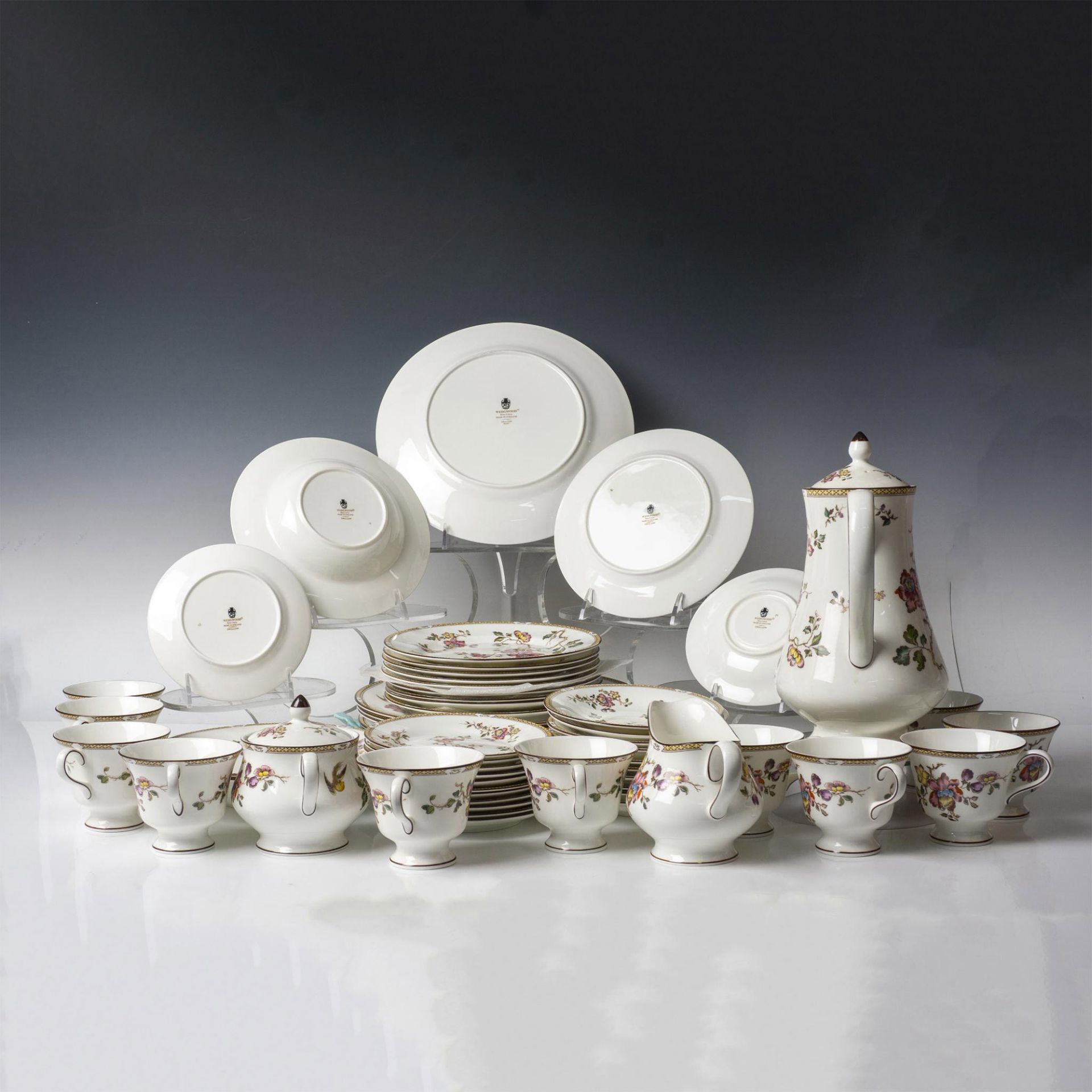 48pc Wedgwood Porcelain China Set, Swallow - Image 4 of 8