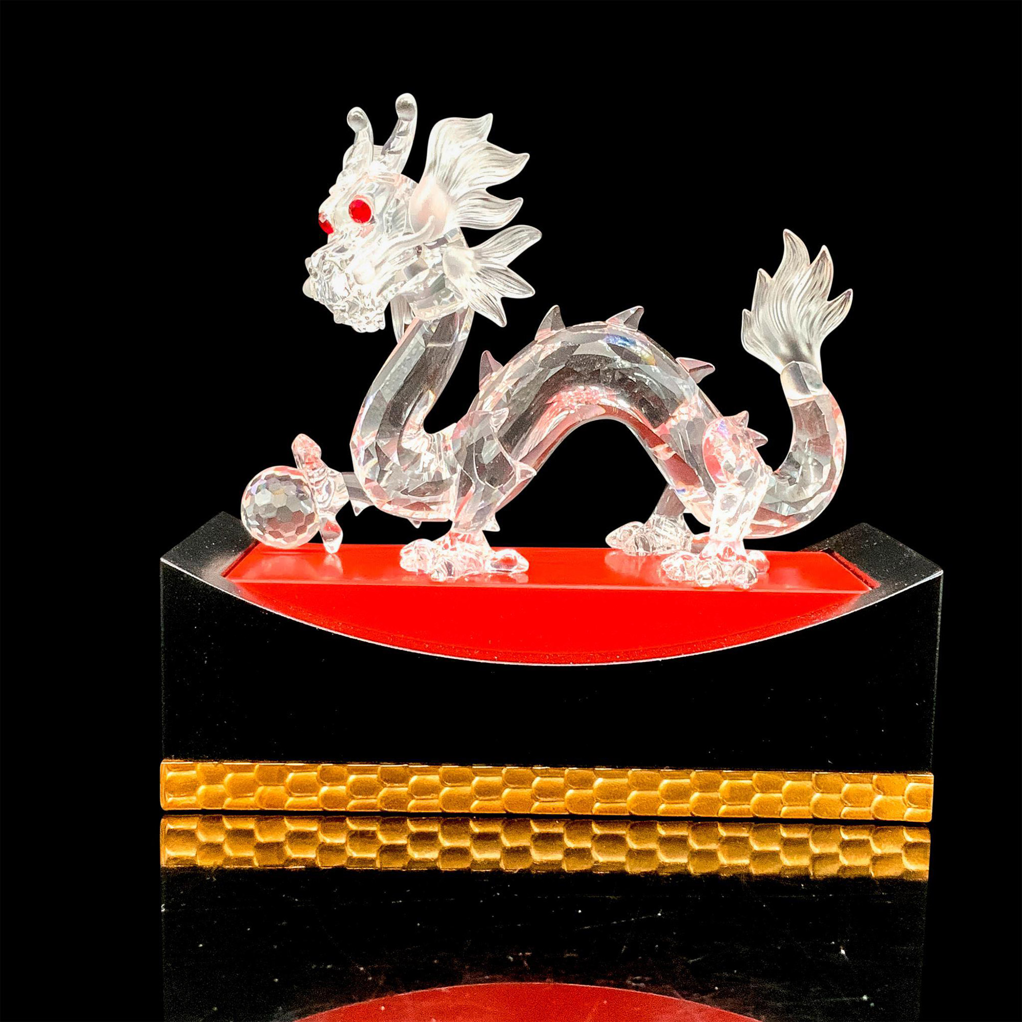 Swarovski Crystal Figurine and Base, 1997 Dragon 208398 - Image 4 of 6