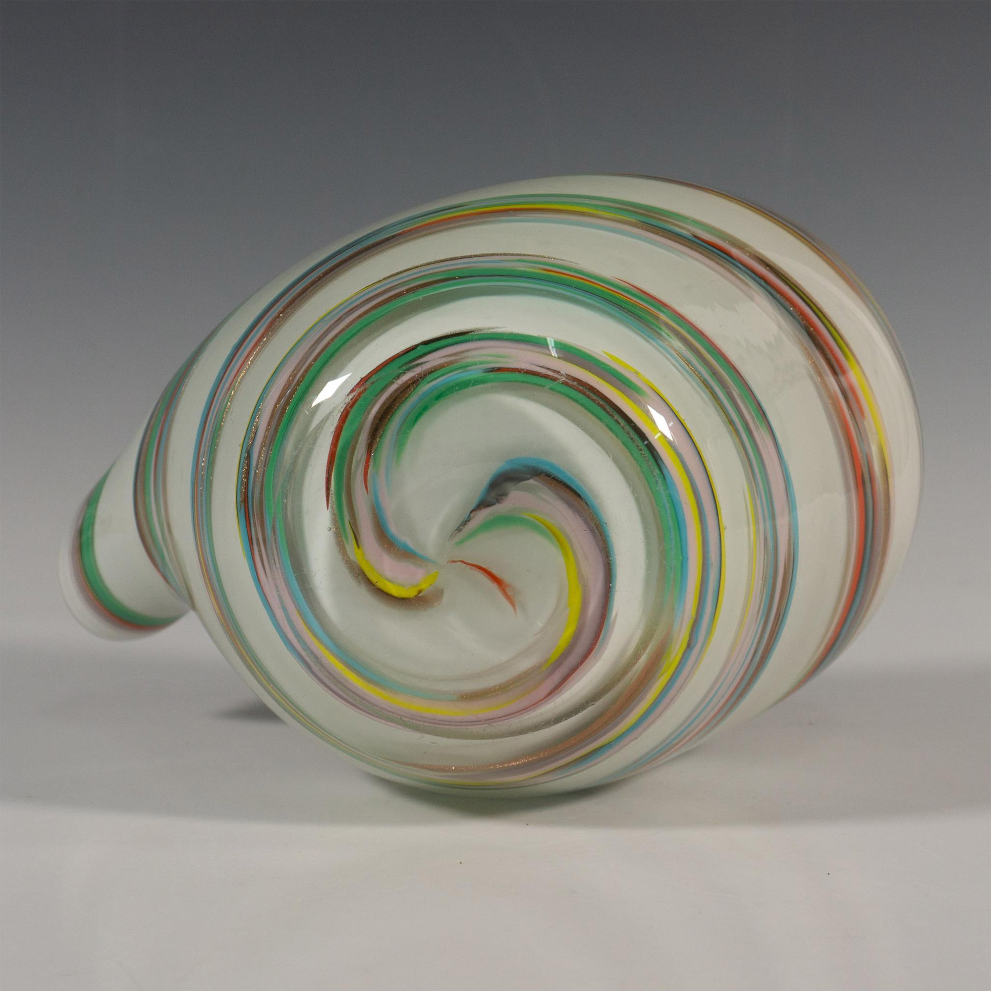 Vintage Hand Blown Curvilinear Glass Vase, Spiral Design - Image 4 of 4