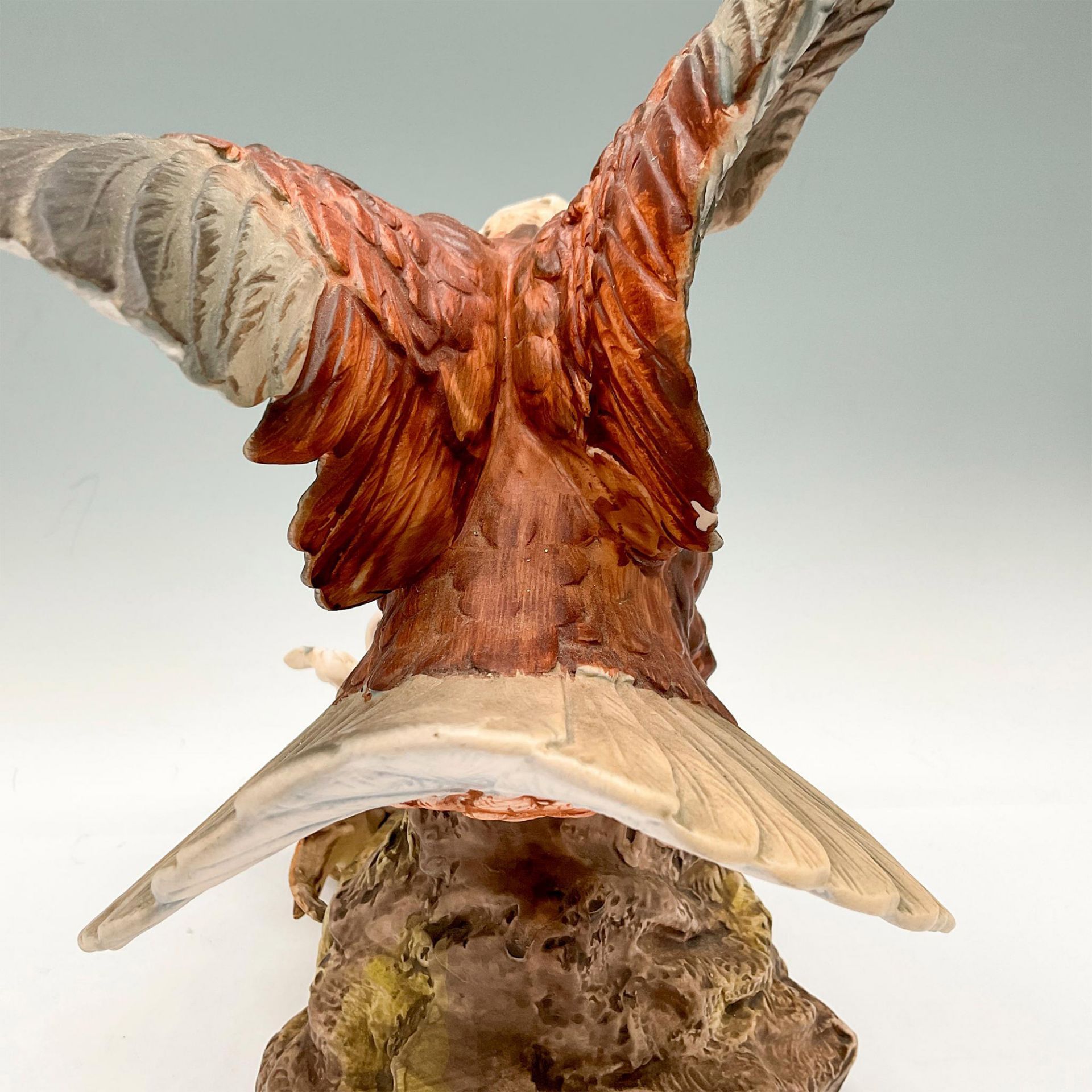 Vintage American Eagle with Eaglets Ceramic Figurine - Image 4 of 5