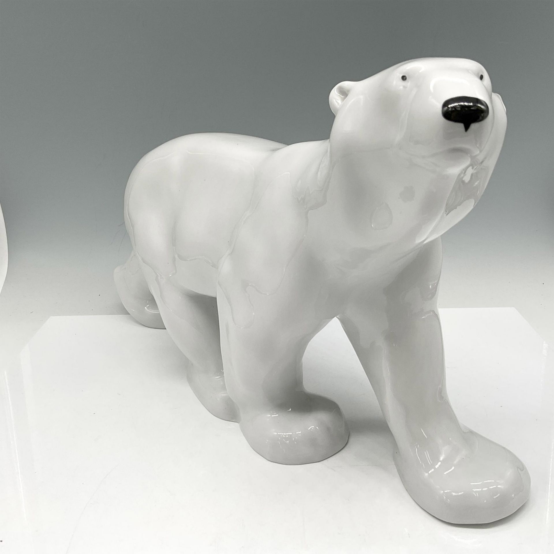 Lomonosov Russian Porcelain Polar Bear Figurine