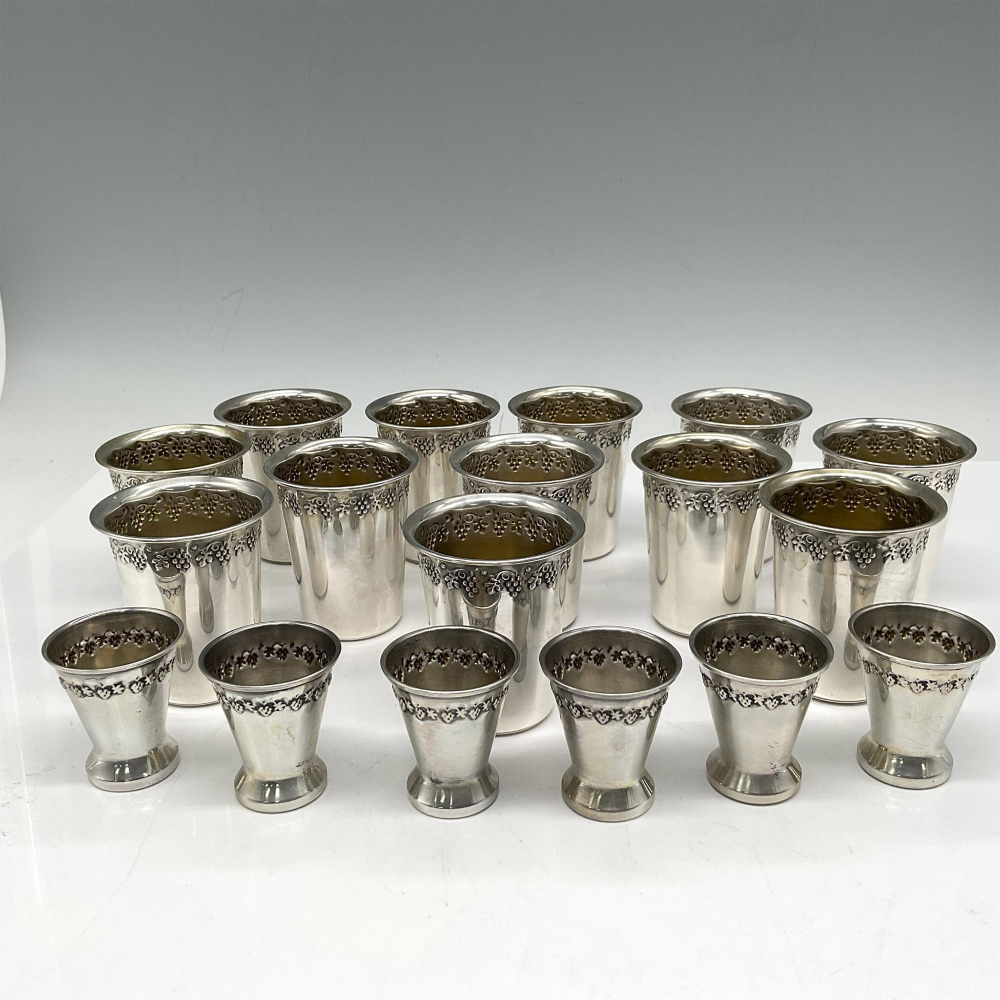 18pc Hazorfim 800 Silver Judaica Kiddush Cups
