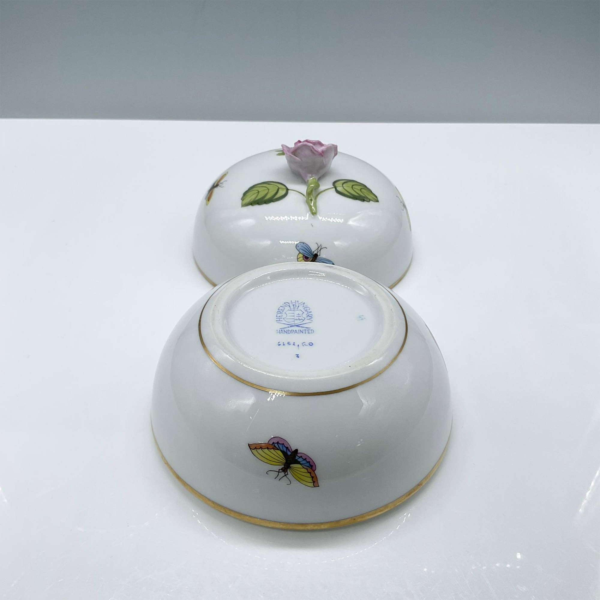 Herend Porcelain Covered Sugar, Rothschild Bird - Image 3 of 4