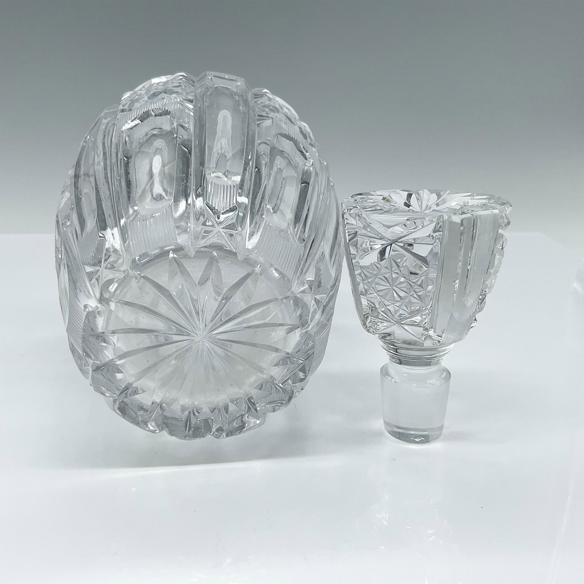 Cut Crystal Decanter and Stopper - Image 3 of 4