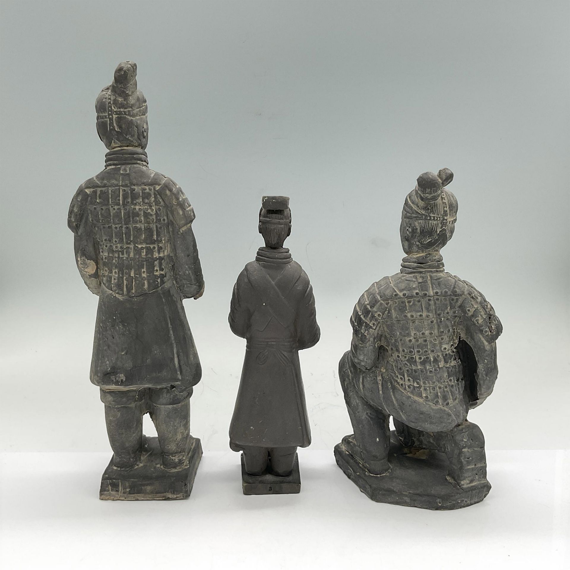 3pc Terracotta Army Warrior Statuettes - Bild 2 aus 3