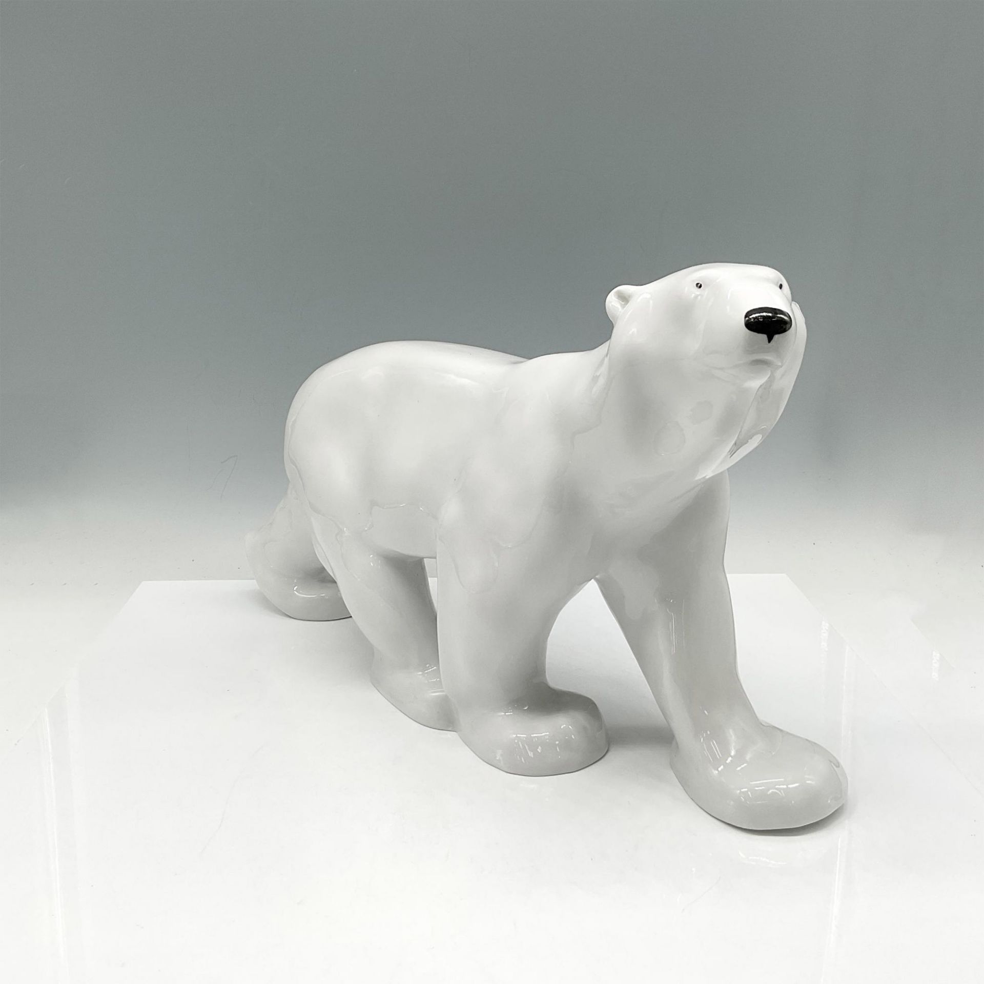 Lomonosov Russian Porcelain Polar Bear Figurine - Image 4 of 6
