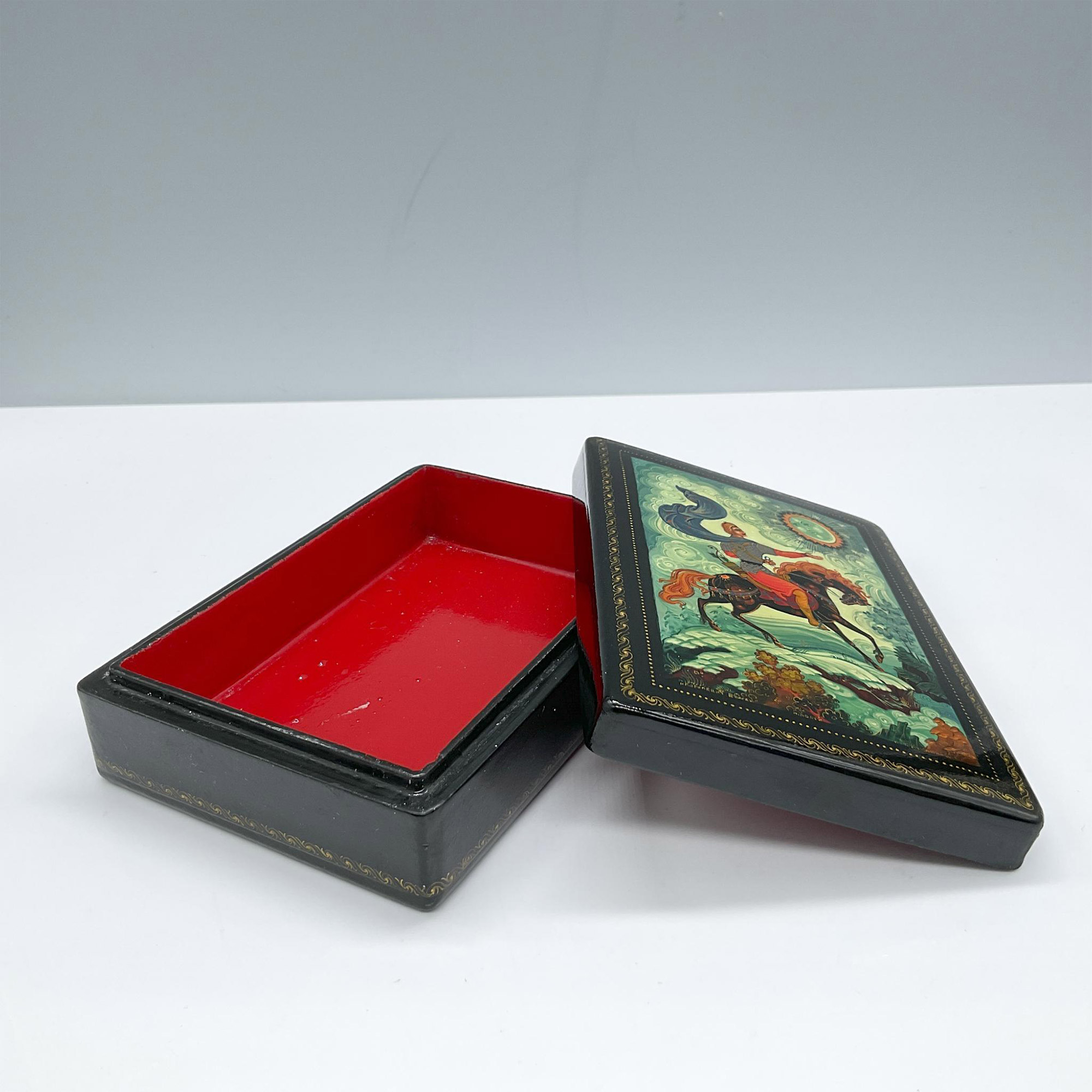 Russian Folk Lacquer Box, Warrior on Horseback - Image 2 of 5