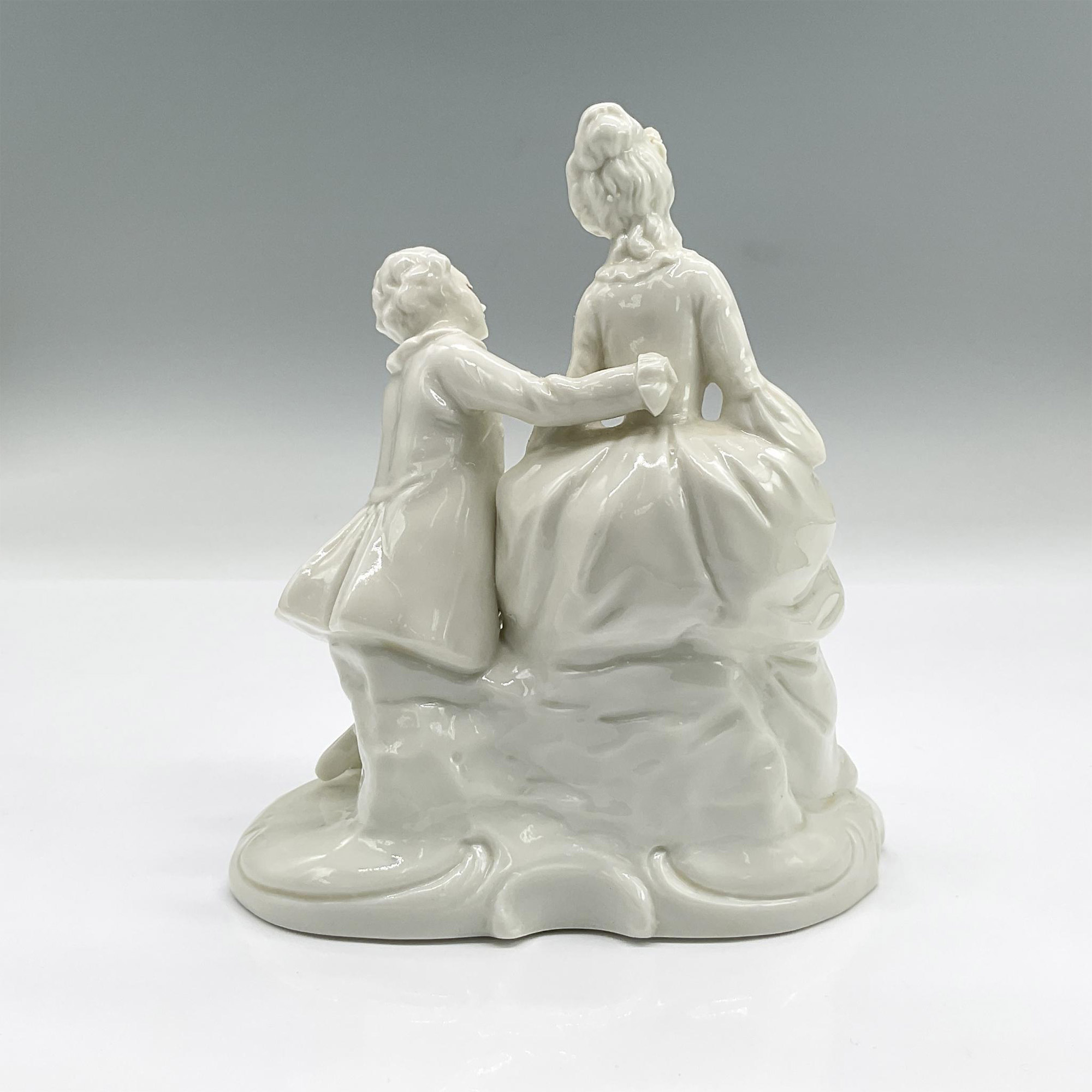 German Porcelain Figurine, Conversation in The Garden - Image 3 of 4