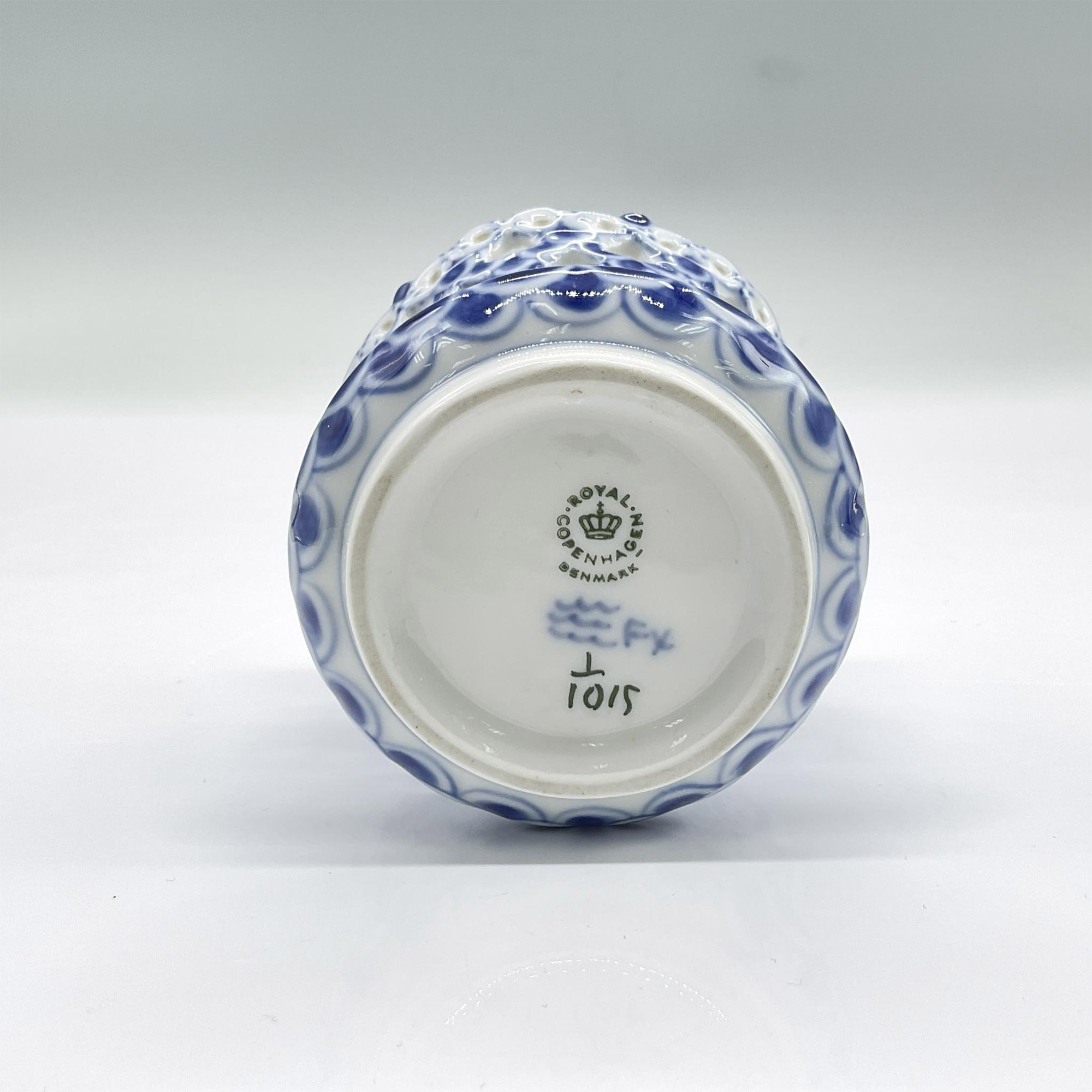 Royal Copenhagen Porcelain Mini Lace Vase - Image 3 of 3