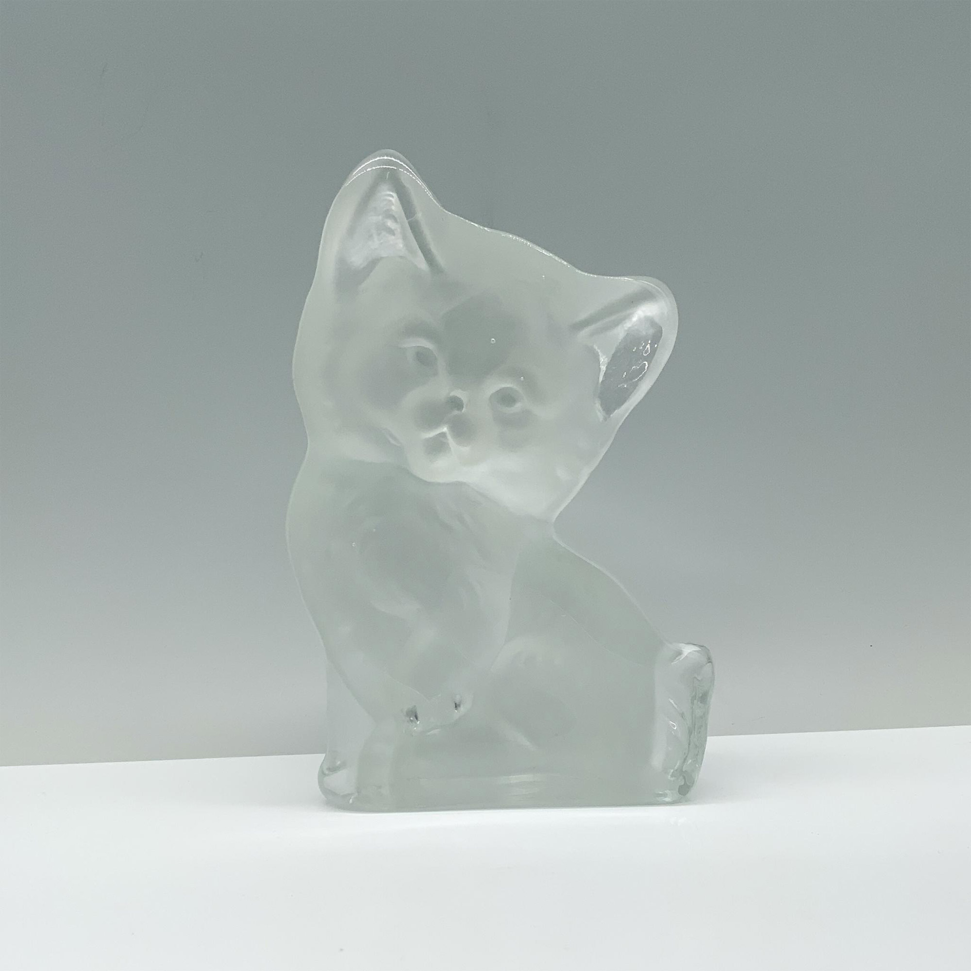 Frosted Glass Kitten Figurine - Image 2 of 3