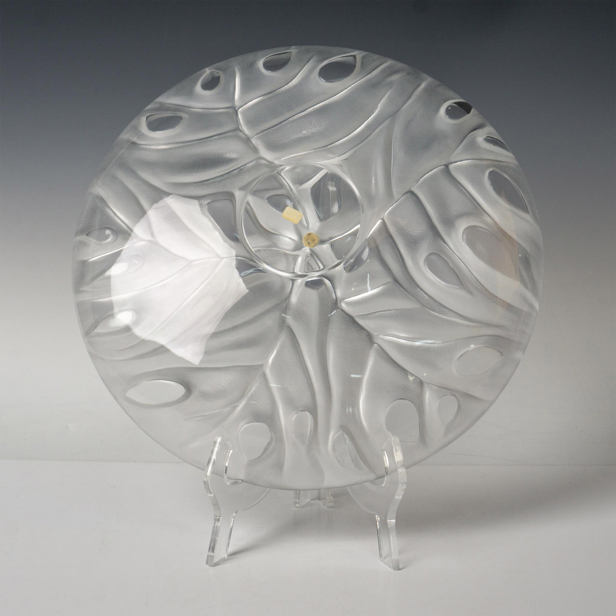 Lalique Crystal Centerpiece, Barbade - Image 3 of 4