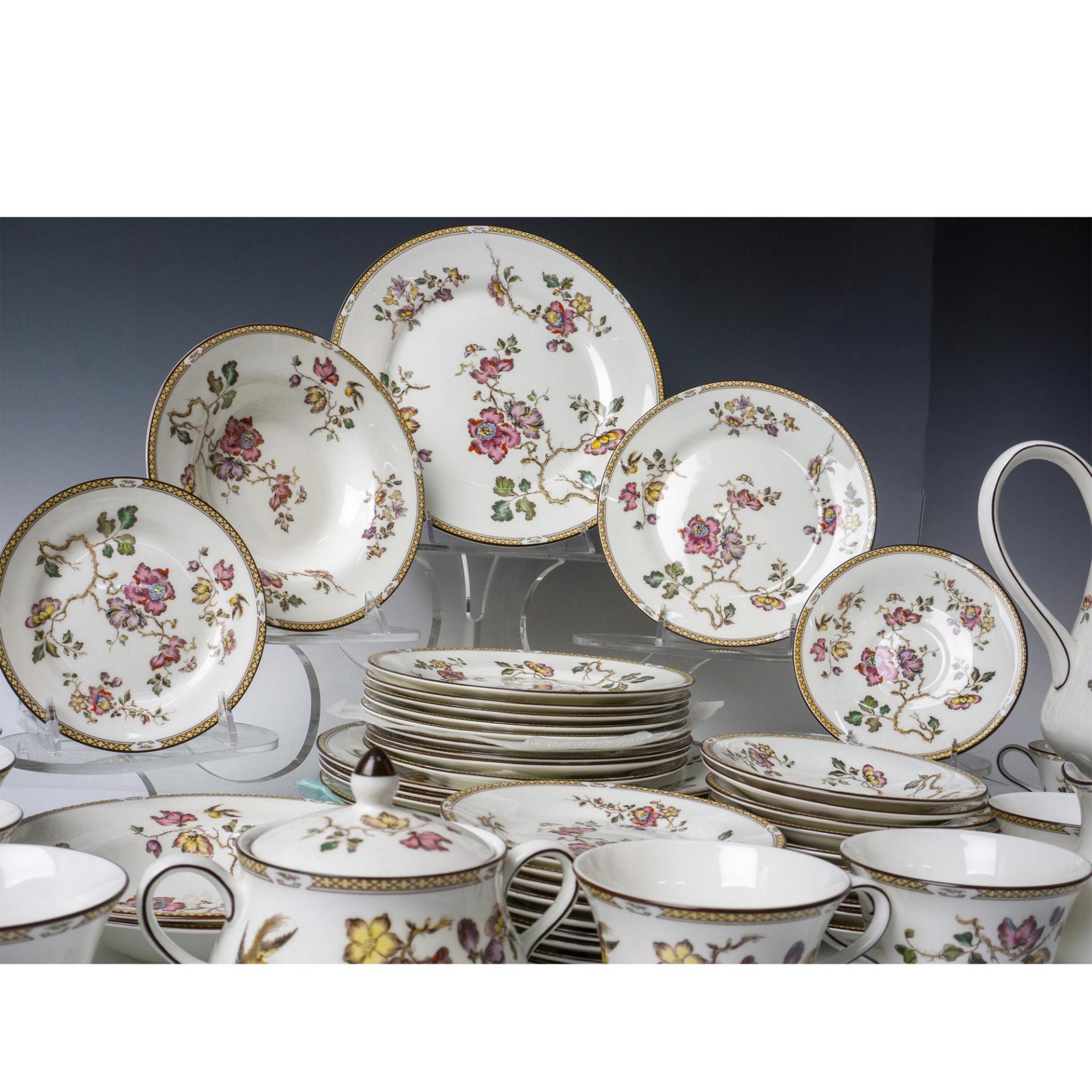 48pc Wedgwood Porcelain China Set, Swallow - Bild 3 aus 8