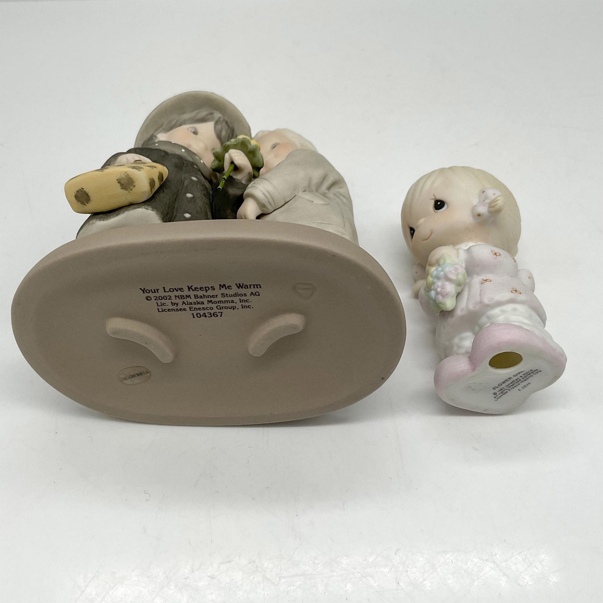 2pc Enesco Group Ceramic Figurines, Flower Girl + Your Love - Bild 3 aus 3