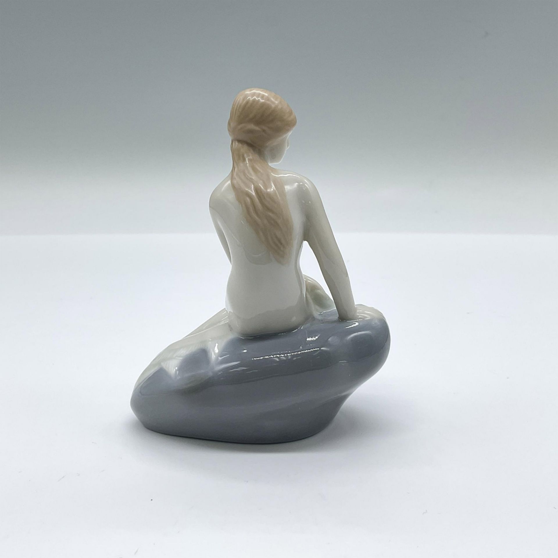In the style of Edvard Eriksen Little Mermaid Figurine - Bild 2 aus 3