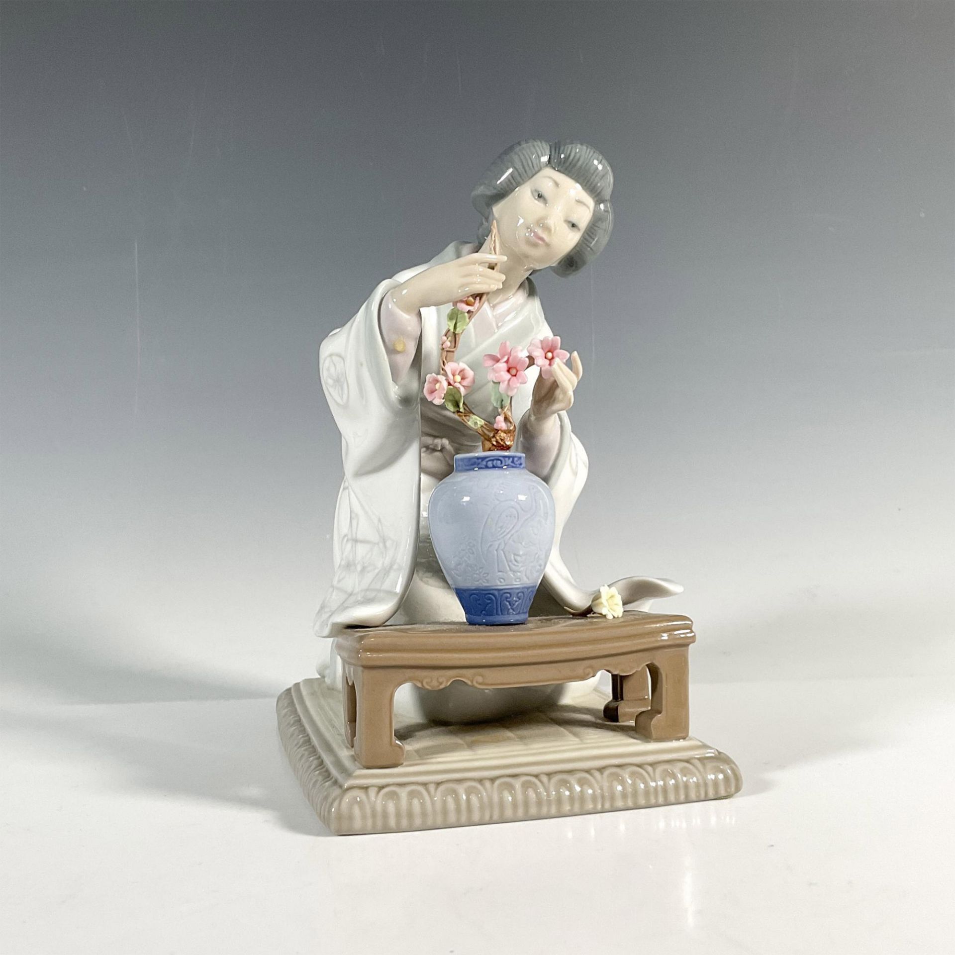 Oriental Girl 1004840 - Lladro Porcelain Figurine - Bild 2 aus 7