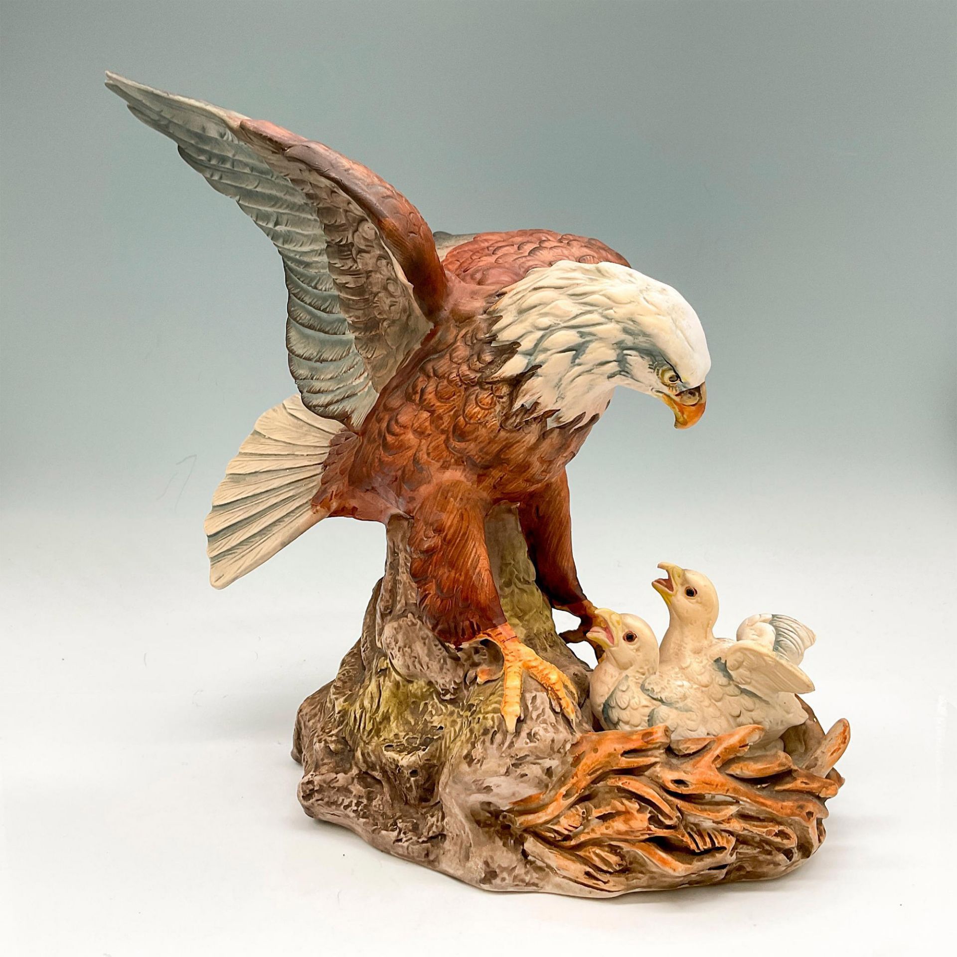 Vintage American Eagle with Eaglets Ceramic Figurine - Image 2 of 5