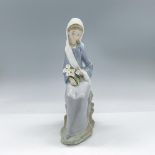 Girl with Lilies 1004972 - Lladro Porcelain Figurine