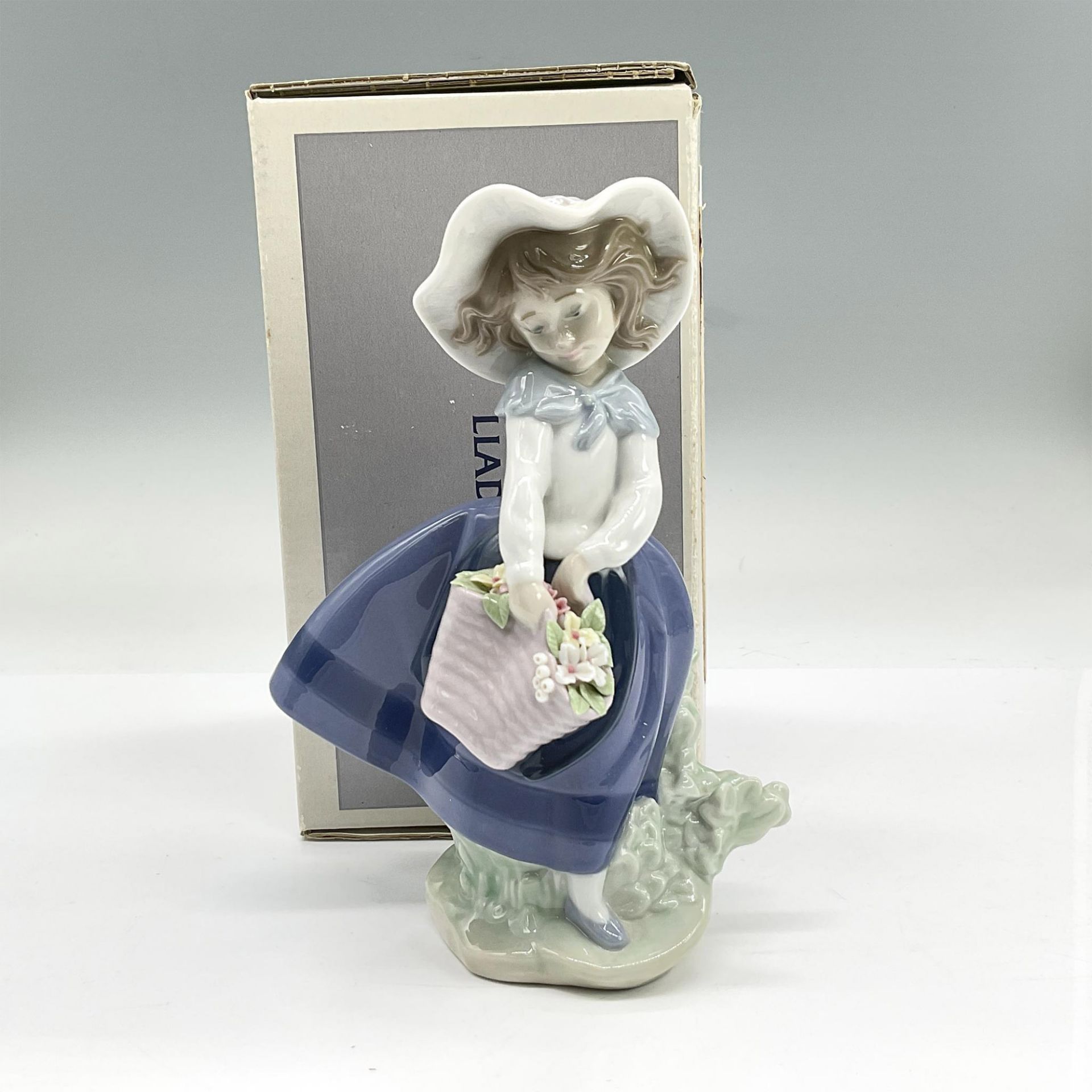 Pretty Pickings 1005222 - Lladro Porcelain Figurine - Bild 4 aus 4