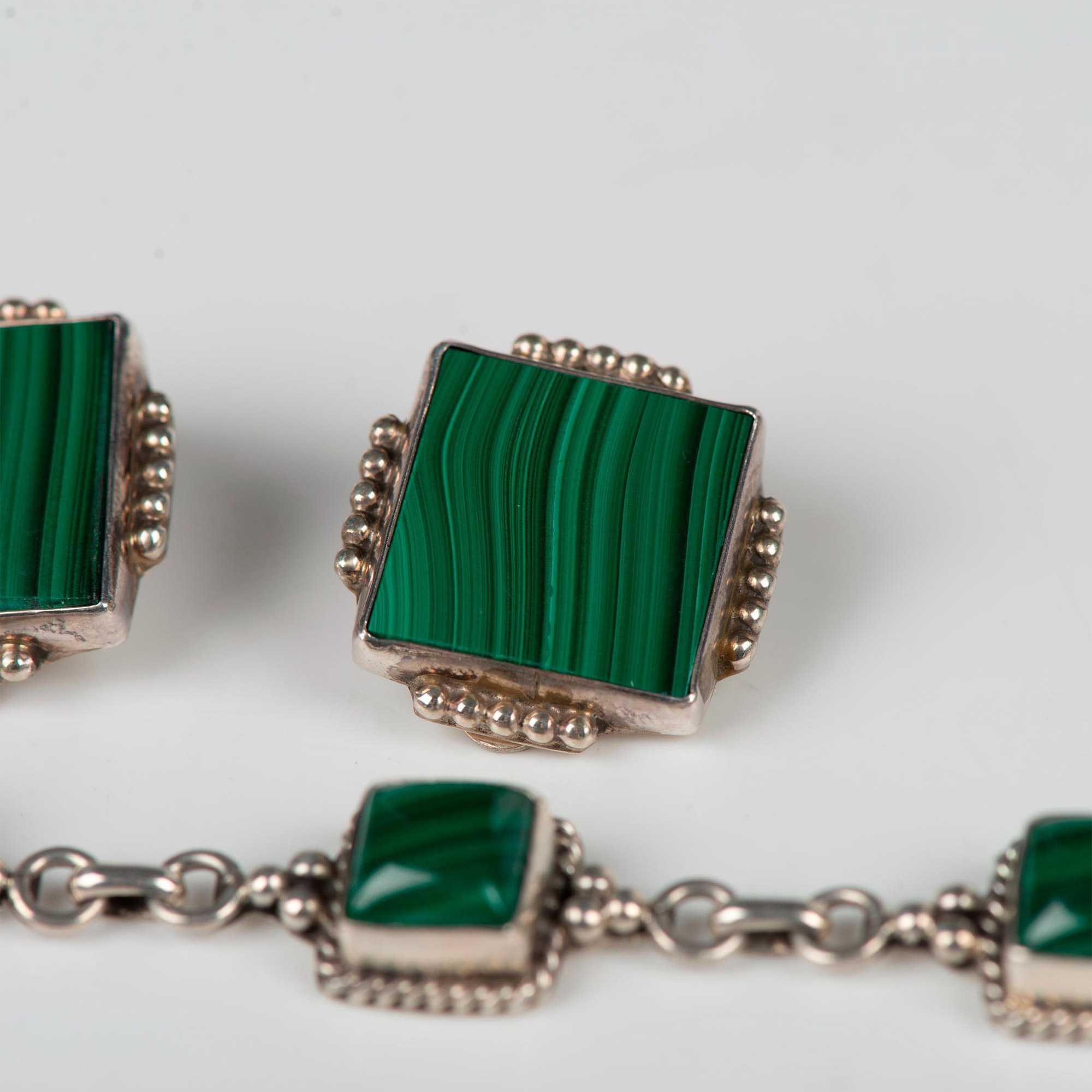 2pc Sterling Silver Malachite Clip-On Earrings and Bracelet - Image 3 of 6