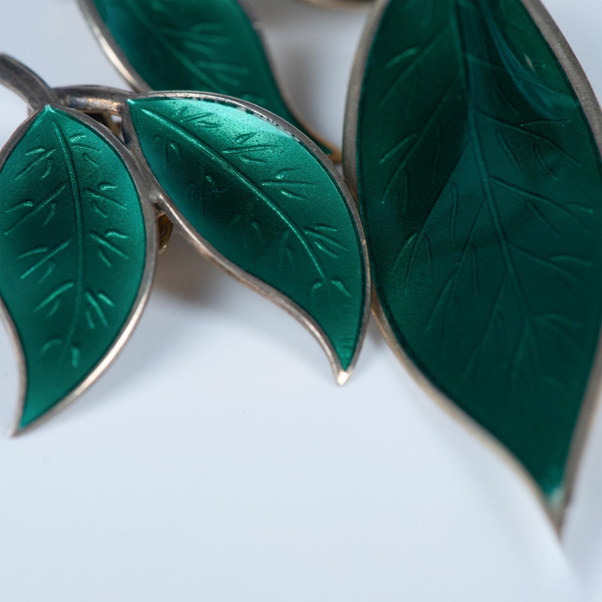 2pc David Andersen Green Enamel Leaf Pin & Clip-On Earrings - Bild 4 aus 4