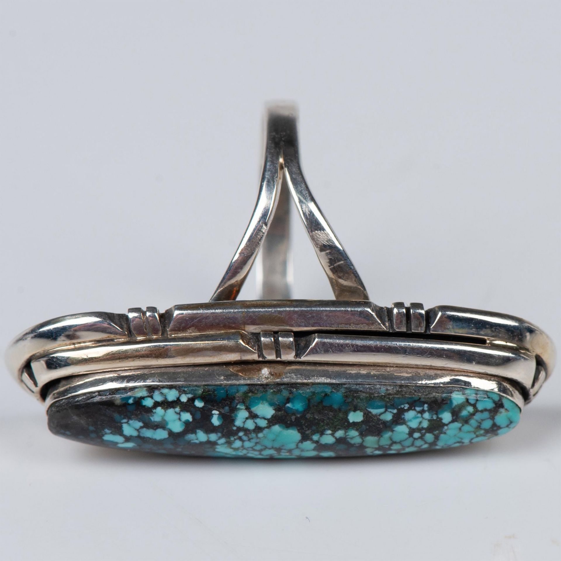 B. Piaso Navajo Sterling Silver & Spiderweb Turquoise Ring - Image 2 of 3