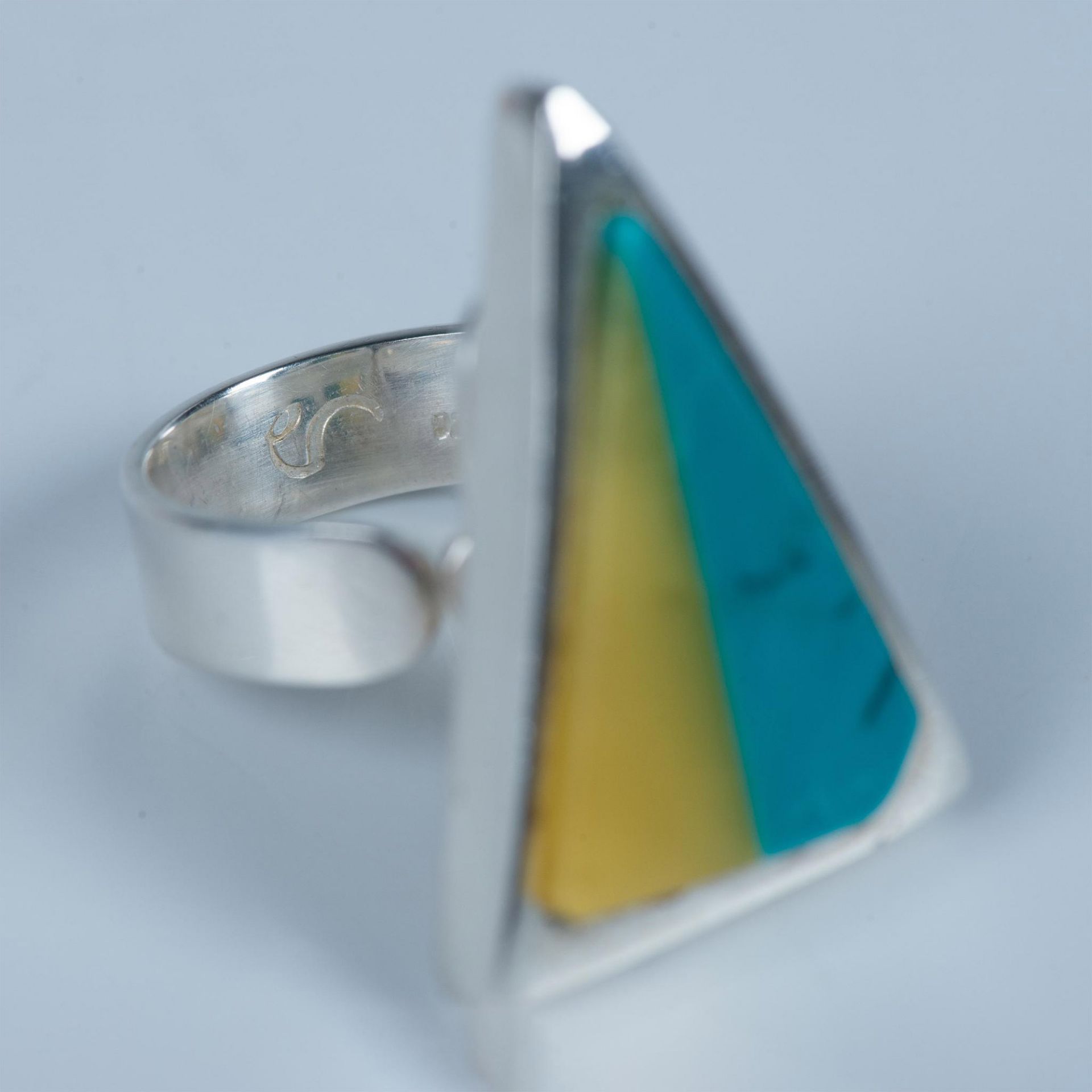 Contemporary Sterling Silver, Baltic Amber & Turquoise Ring - Image 3 of 6