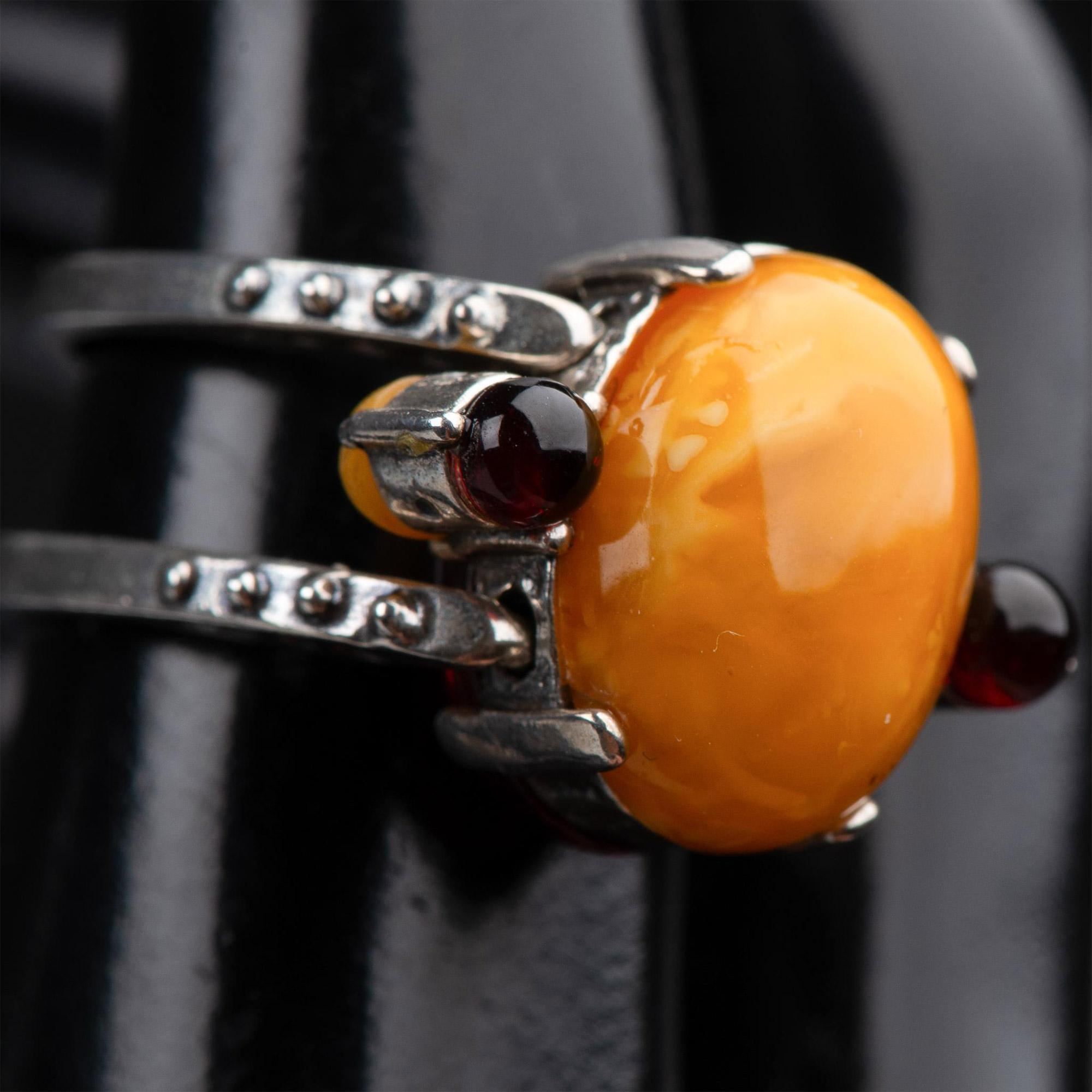 Reversible Sterling Silver and Amber Ring - Image 6 of 7