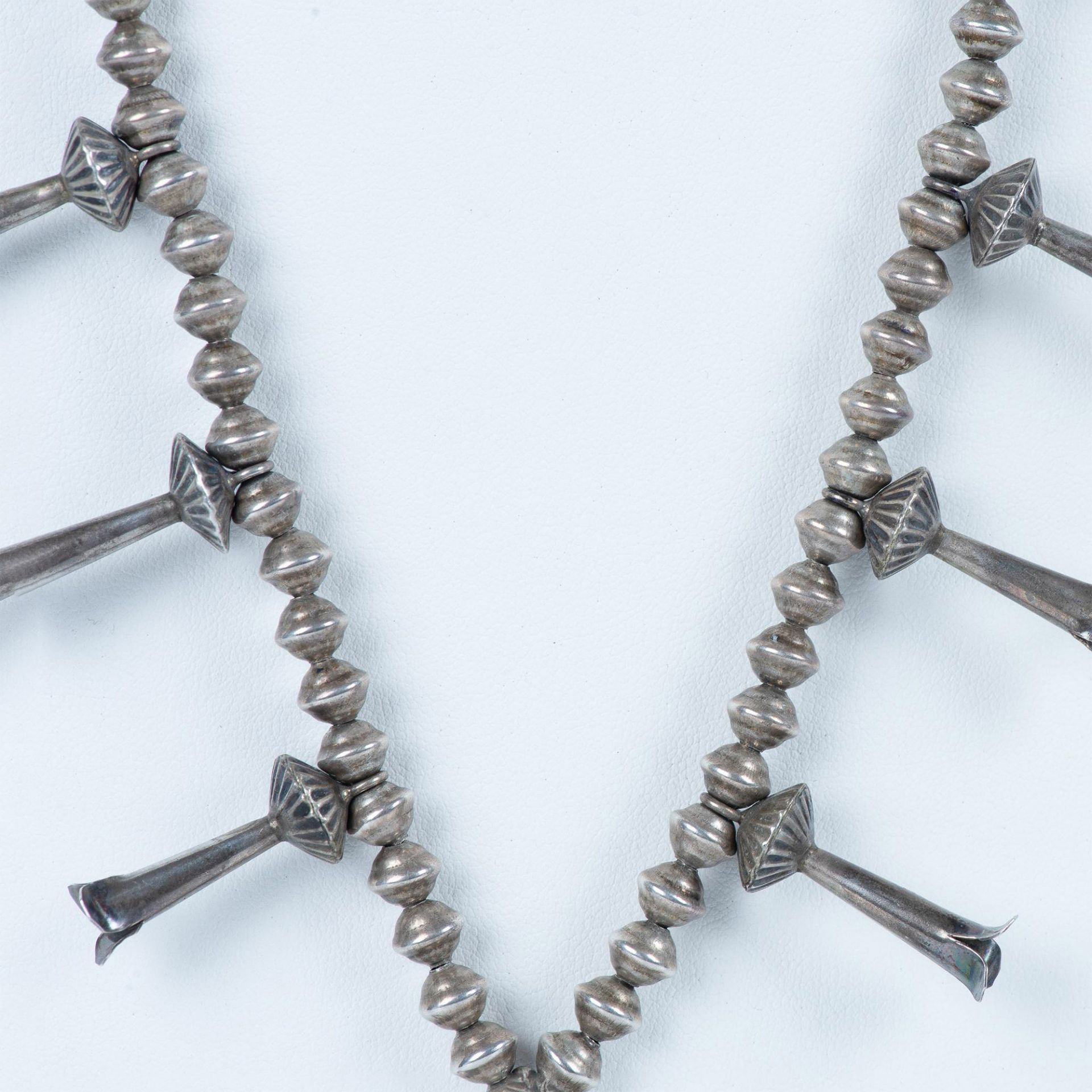 Native American Sterling Silver Squash Blossom Necklace - Image 3 of 5