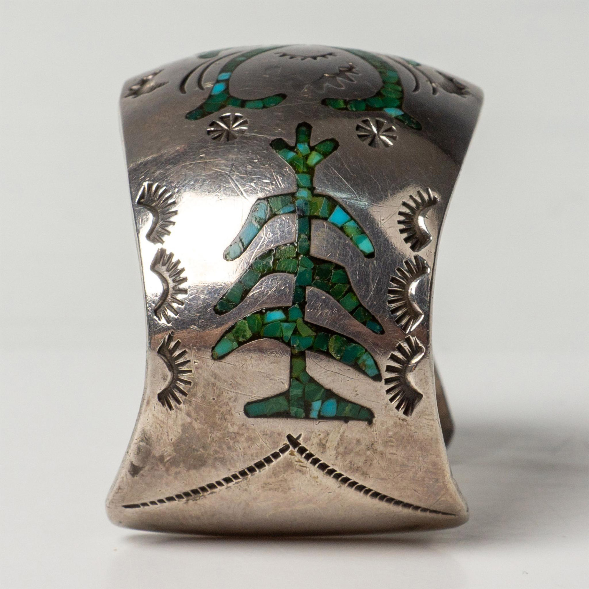 Native American Silver & Turquoise Chip Inlay Cuff Bracelet - Image 5 of 6