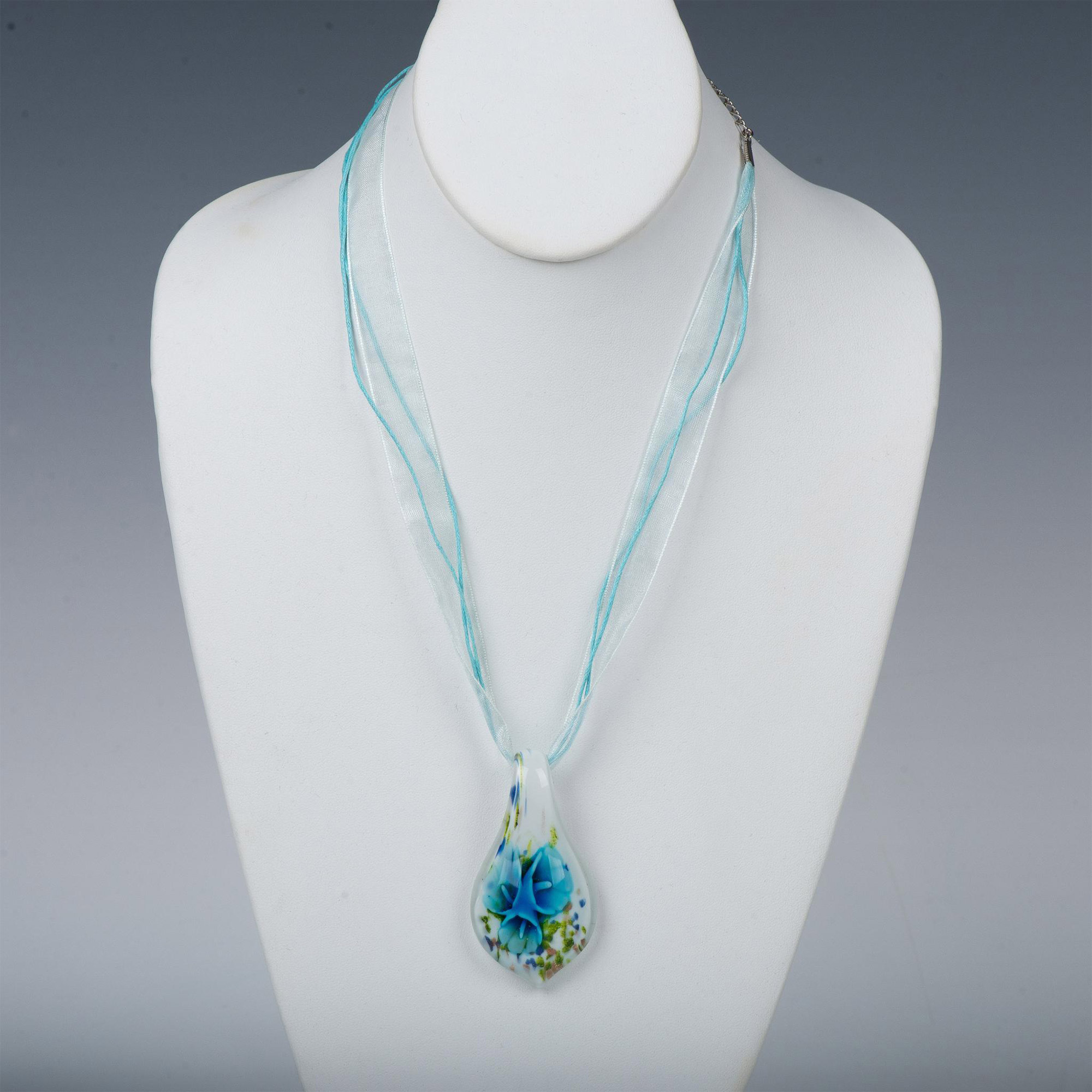 3pc Blown Glass Flower Pendant Necklaces - Image 6 of 8