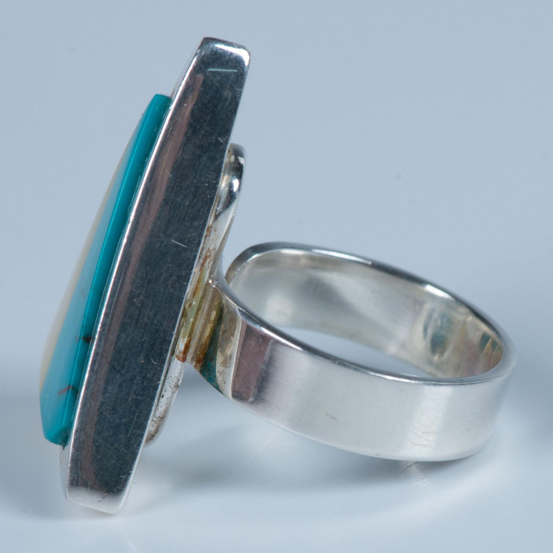 Contemporary Sterling Silver, Baltic Amber & Turquoise Ring - Image 2 of 6