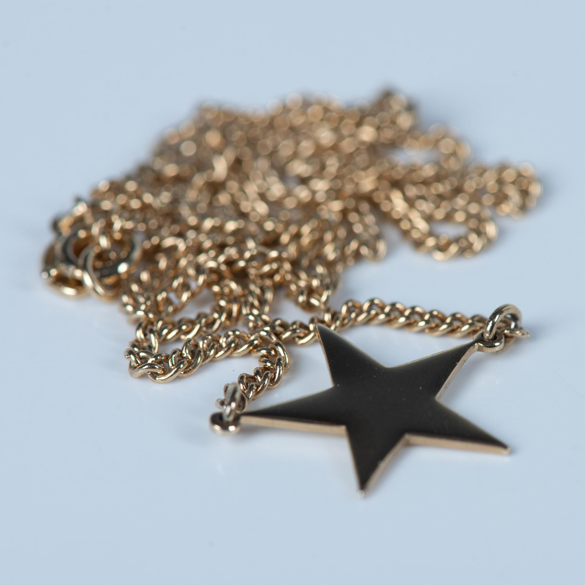 Cute Simple Gold Metal Star Necklace - Image 3 of 4